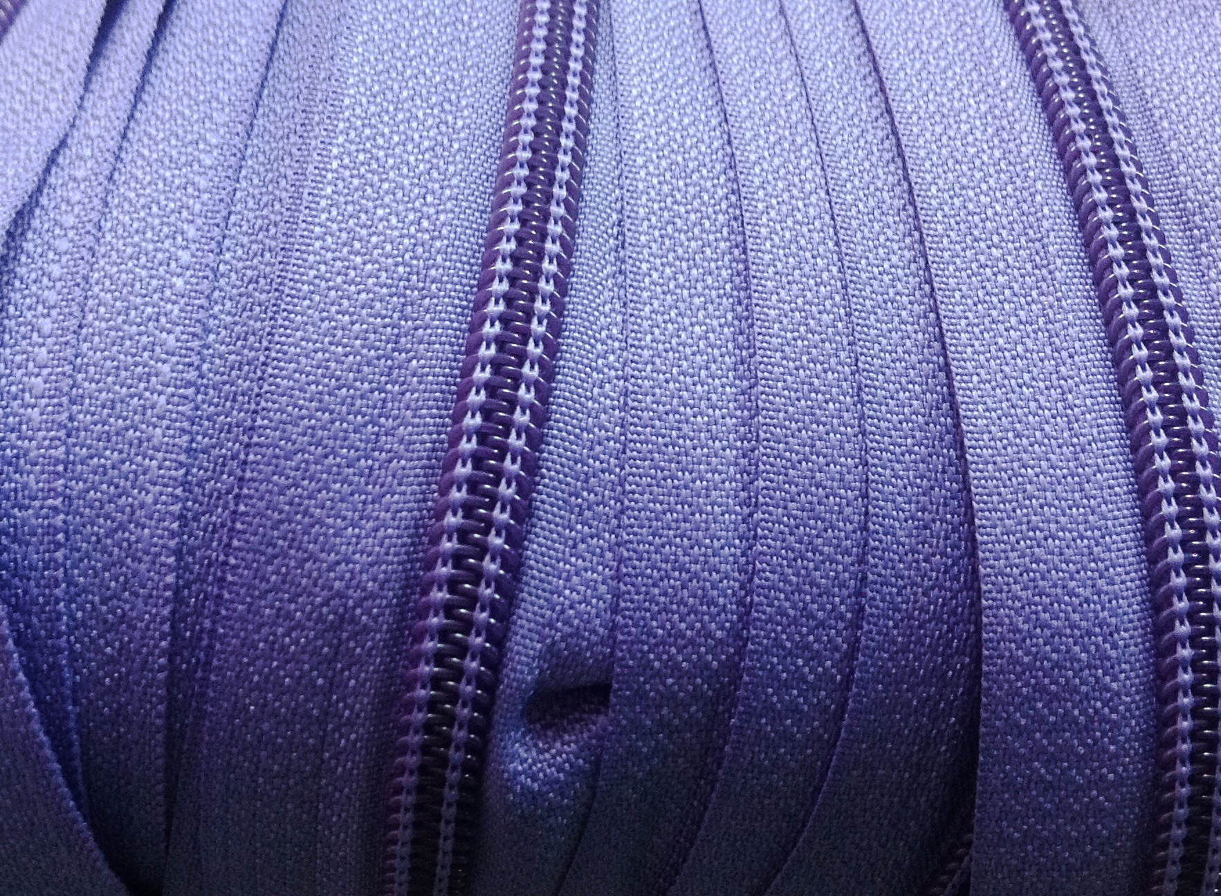 ซิบไนล่อนเบอร์5 ม่วงเข้ม