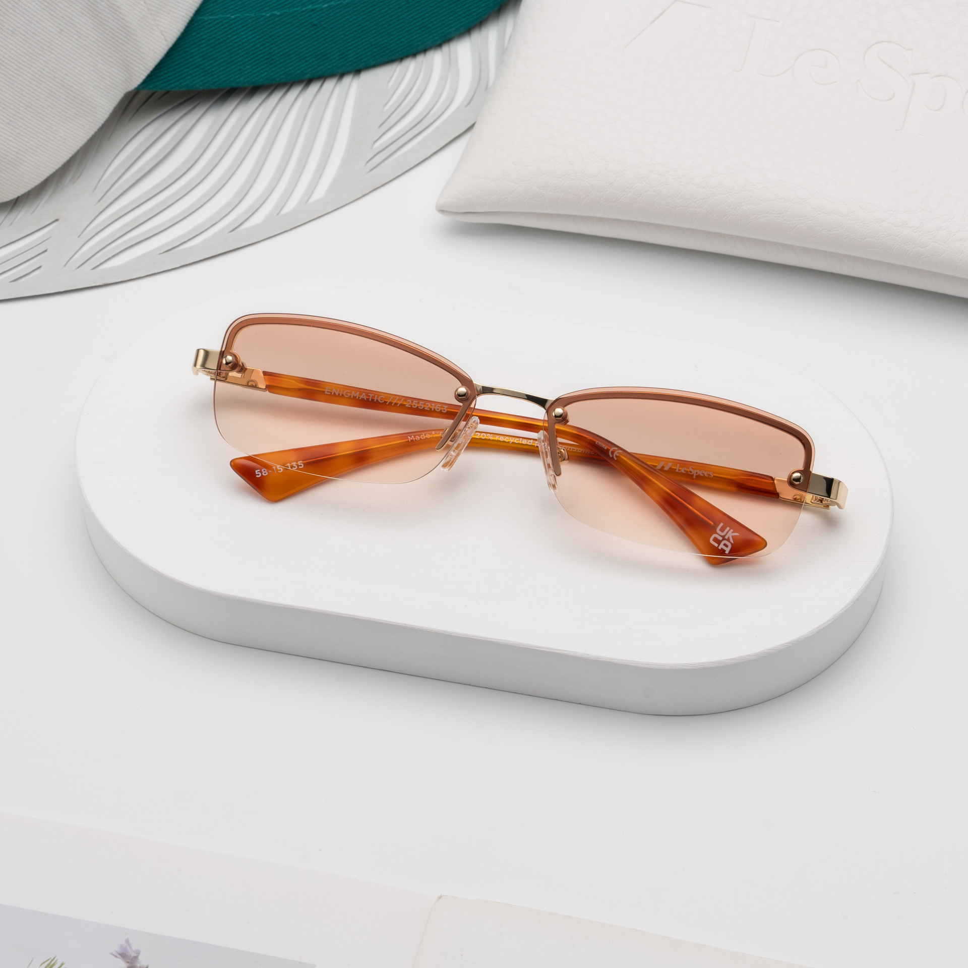 แว่นกันแดด Le Specs LSP2552163 ENIGMATIC Gold Vintage Tort