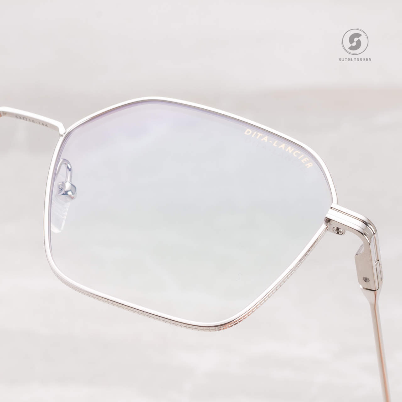 แว่นสายตา DITA LANCIER DLX116 A 03 with Blue Control Lens