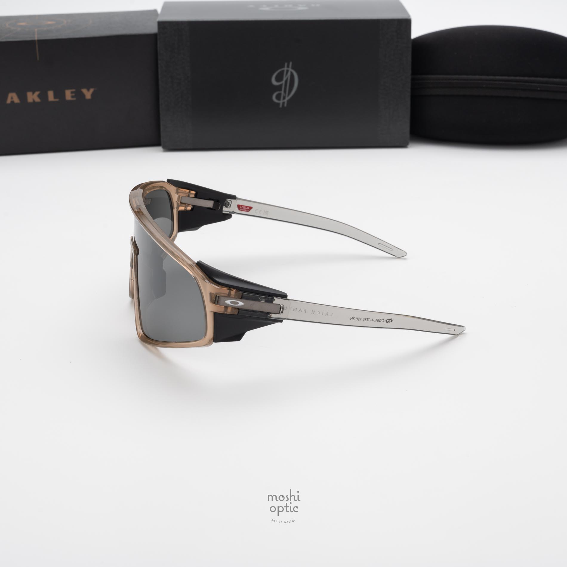 OAKLEY LATCH PANEL OO9404-07 Sepia Prizm Black