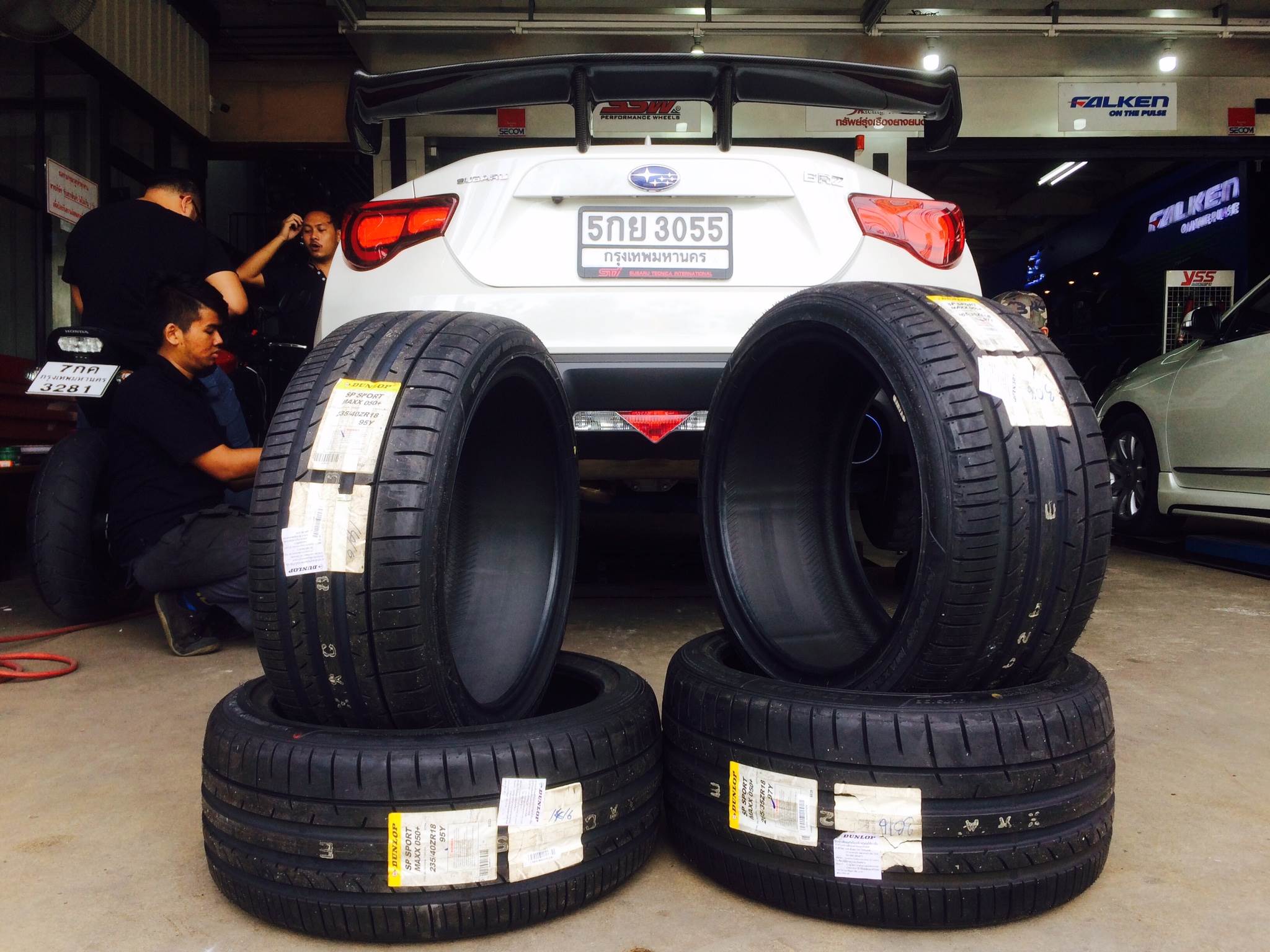 ยางใหม่ DUNLOP SPORTMAXX050+ 265/35-18 เส้น 6800 ปกติ 11000