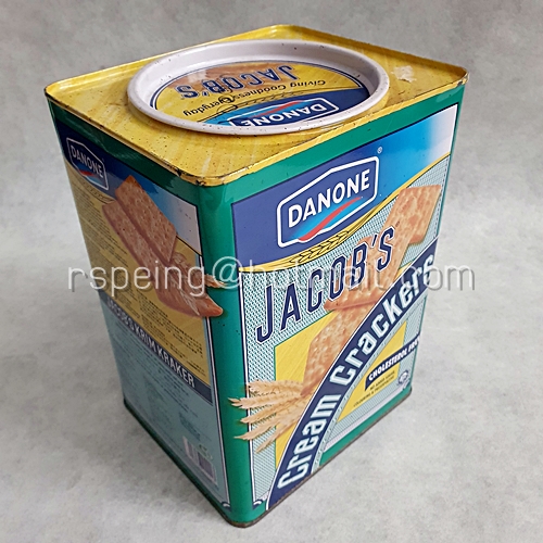 กล่องขนมปัง Danone Jacob's Cream Crackers