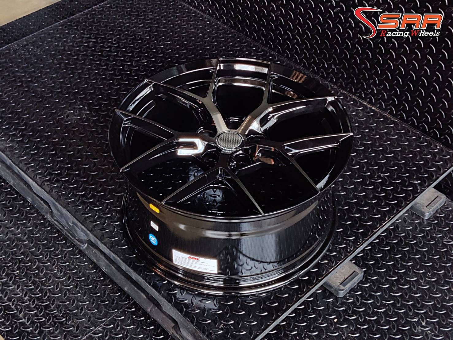 SSW385 18X8.5 5X114.3 38 FP/BK/GCBK (หน้าชาร่องดำ)