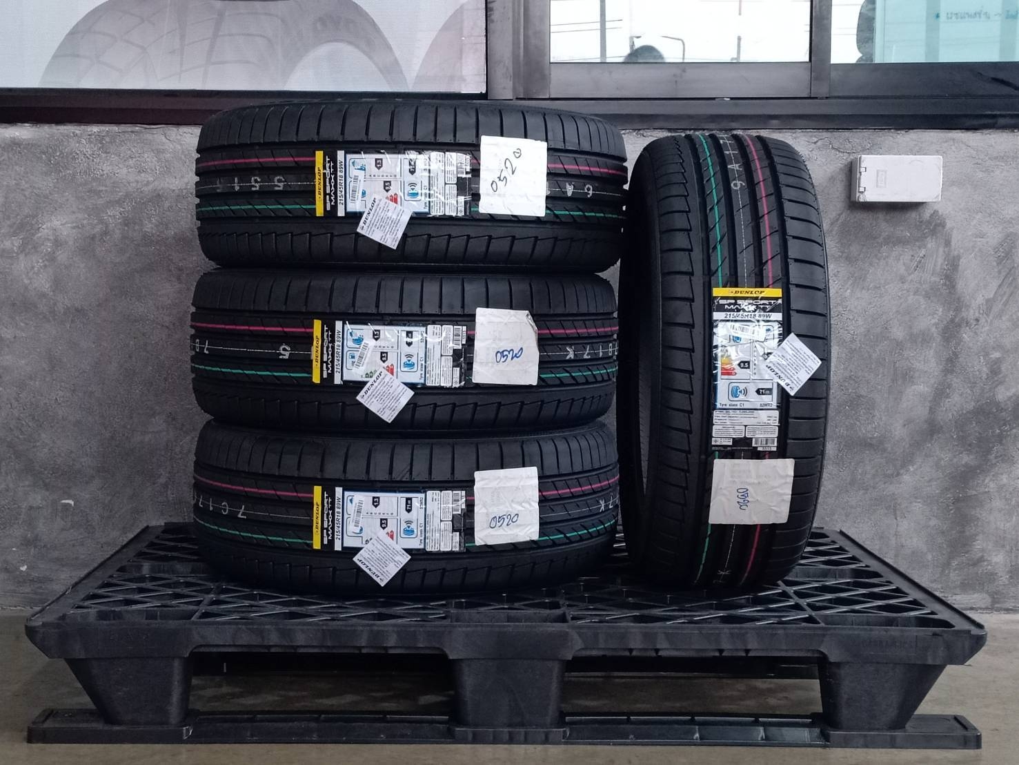 DUNLOP 215/45R18 SP SPORT MAXX TT 89W MADE IN JAPAN