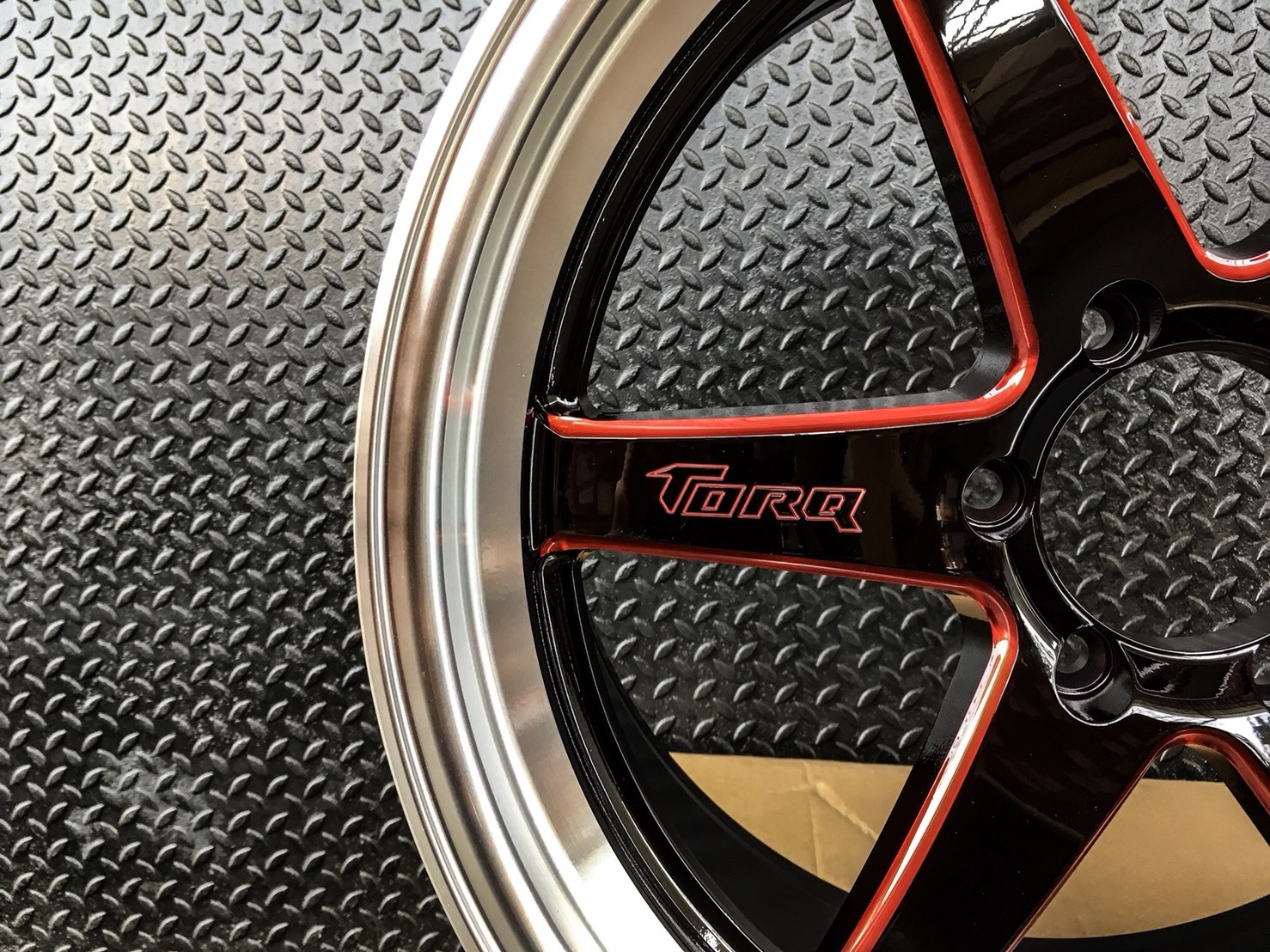 D1S APP TORQ ขอบ20นิ้ว 6x139.7