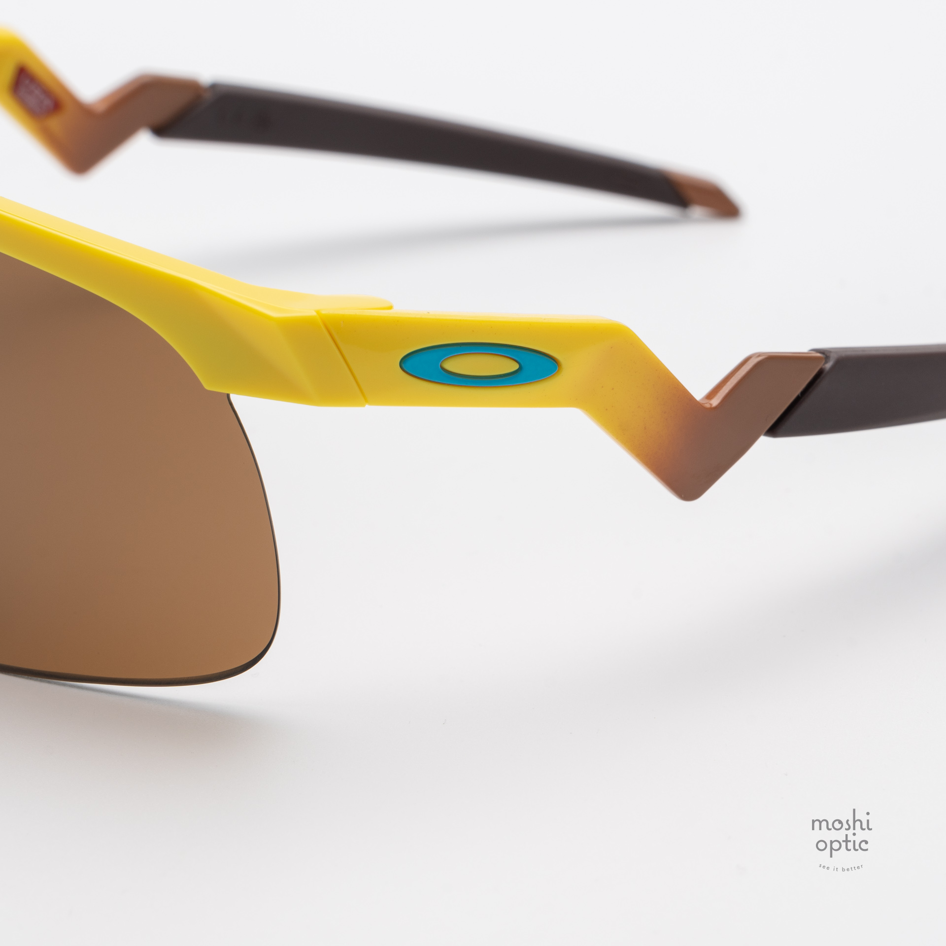 Oakley Resistor OJ9010-28 Yellow Prizm Tungsten