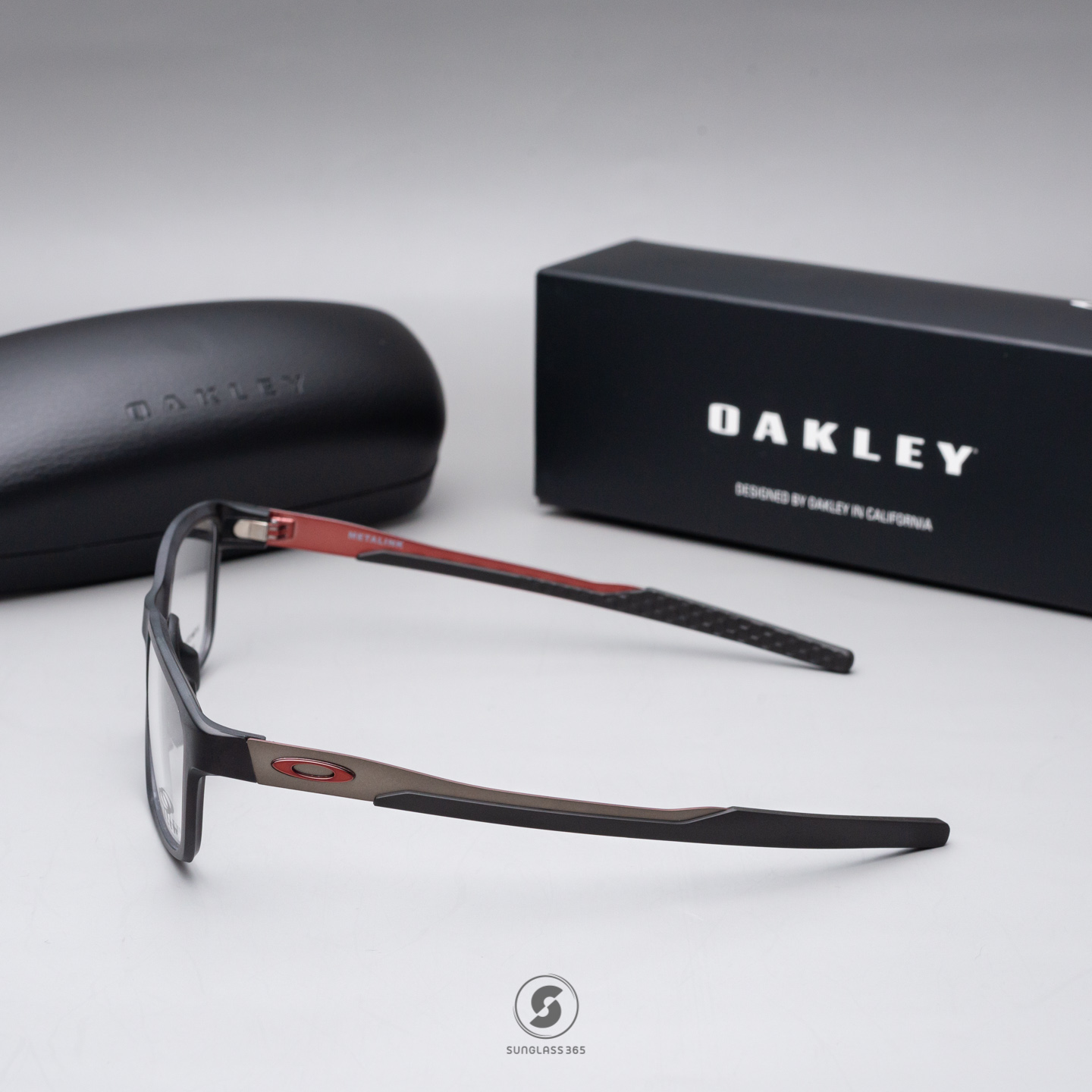 Oakley Metalink OX8153-05 Satin Grey Smoke