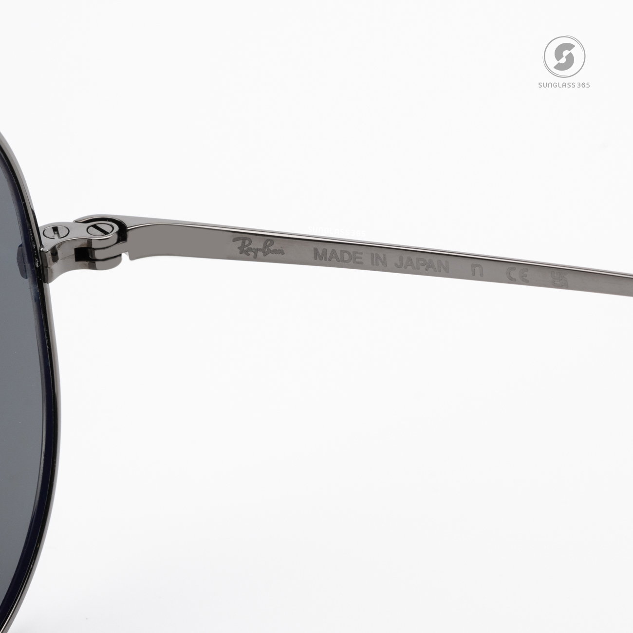 แว่นกันแดด Rayban Aviator Titanium RB8089 165/48 Gunmetal Polarized
