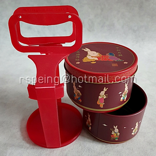 ปิ่นโตขนมไหว้พระจันทร์ ลายกระต่ายใส่ชุดจีน Village Food Service