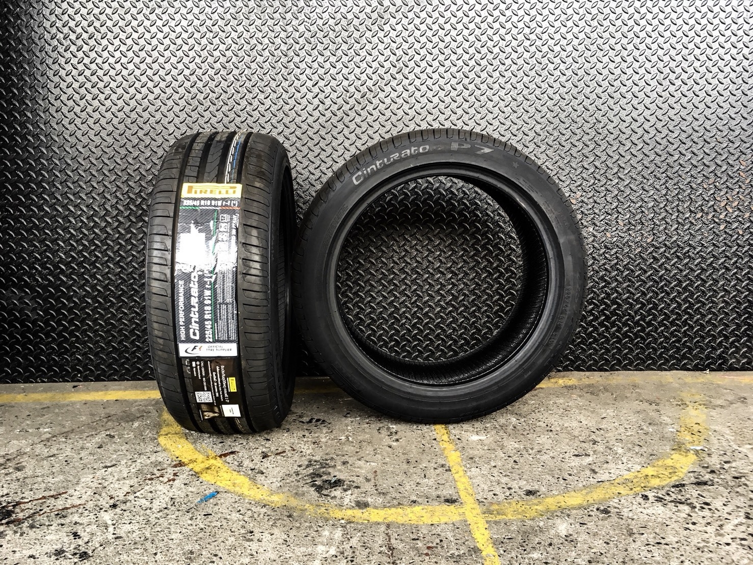PIRELLI CINTURATO P7 RUNFLAT 225/45-18 เส้น 8700 ปกติ 12000