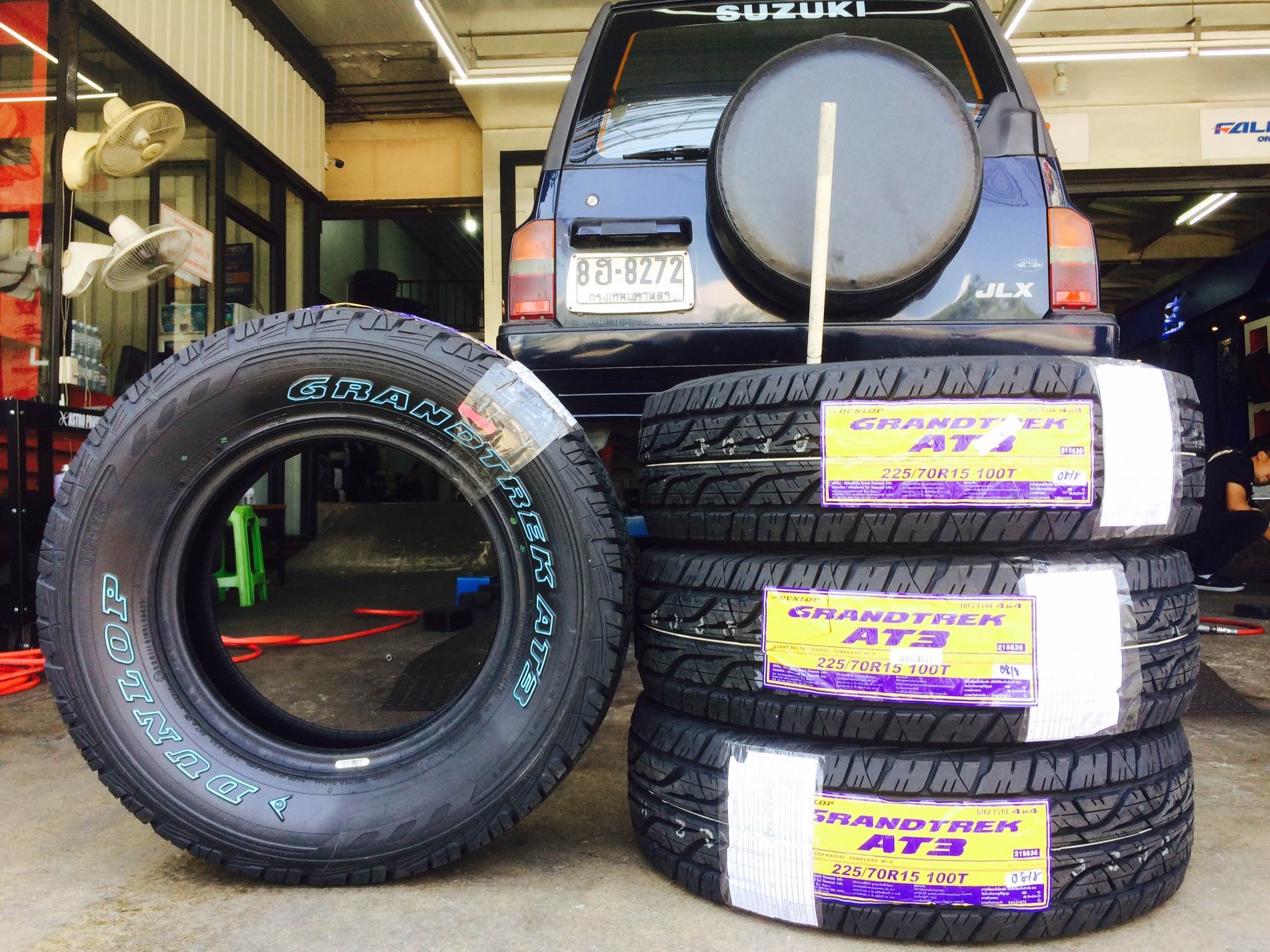DUNLOP GRANDTREAK AT3 225/70R15 ซื้อ2แถม2