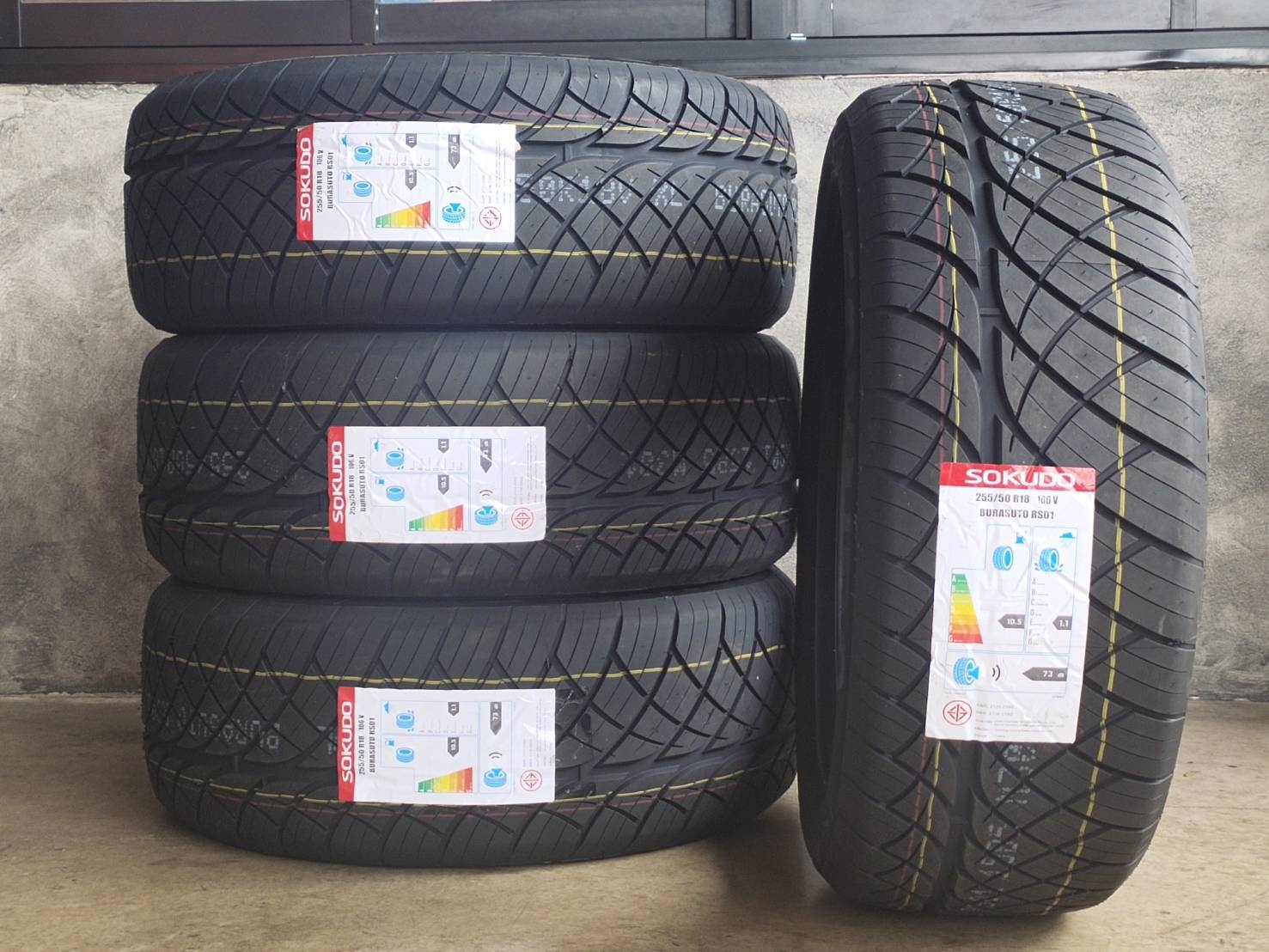 SOKUDO 255/50R18 106V BURASUTO RS01