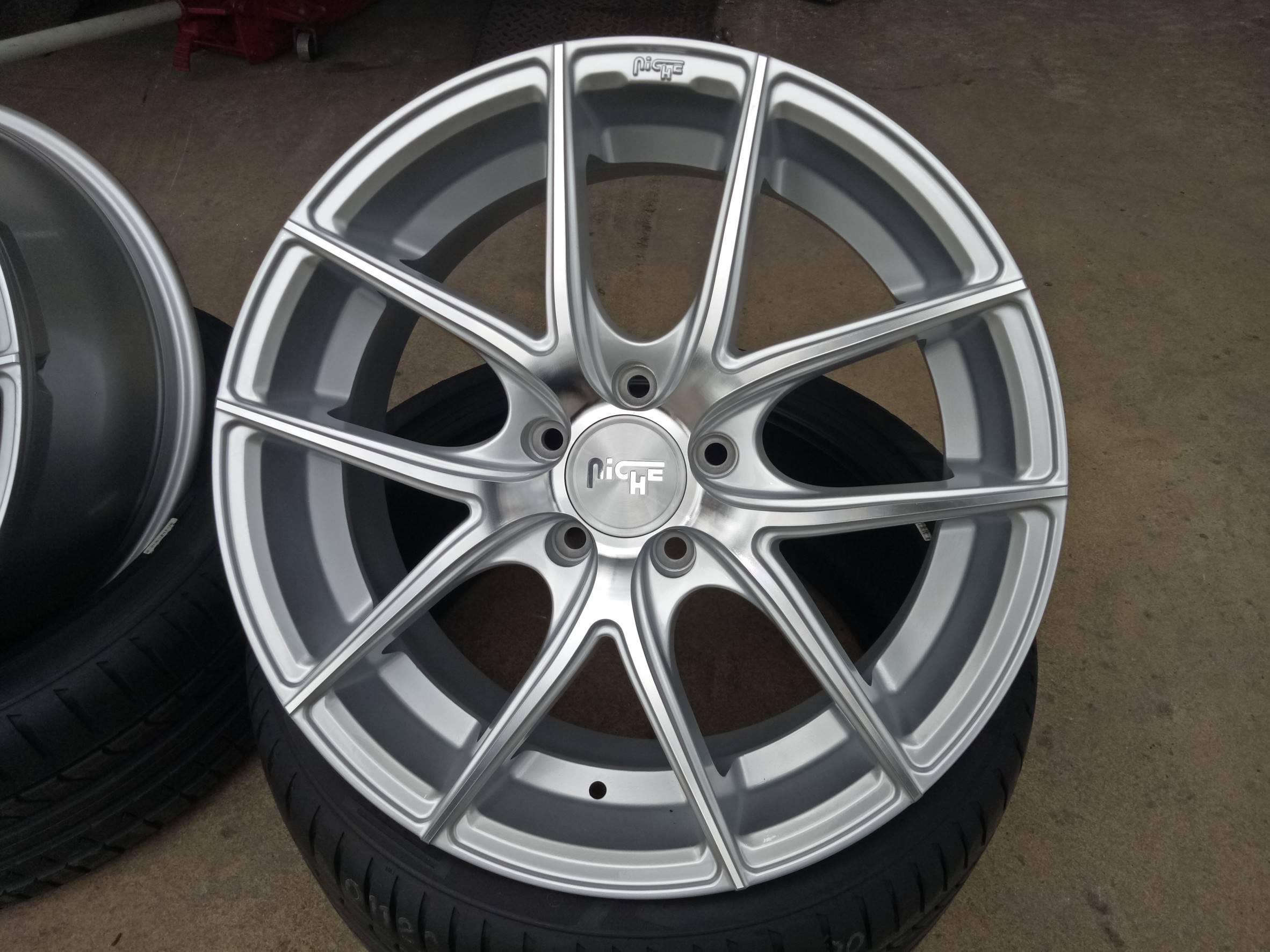 ล้อแท้ NICHE TARGA ขอบ18 ราคาถูก