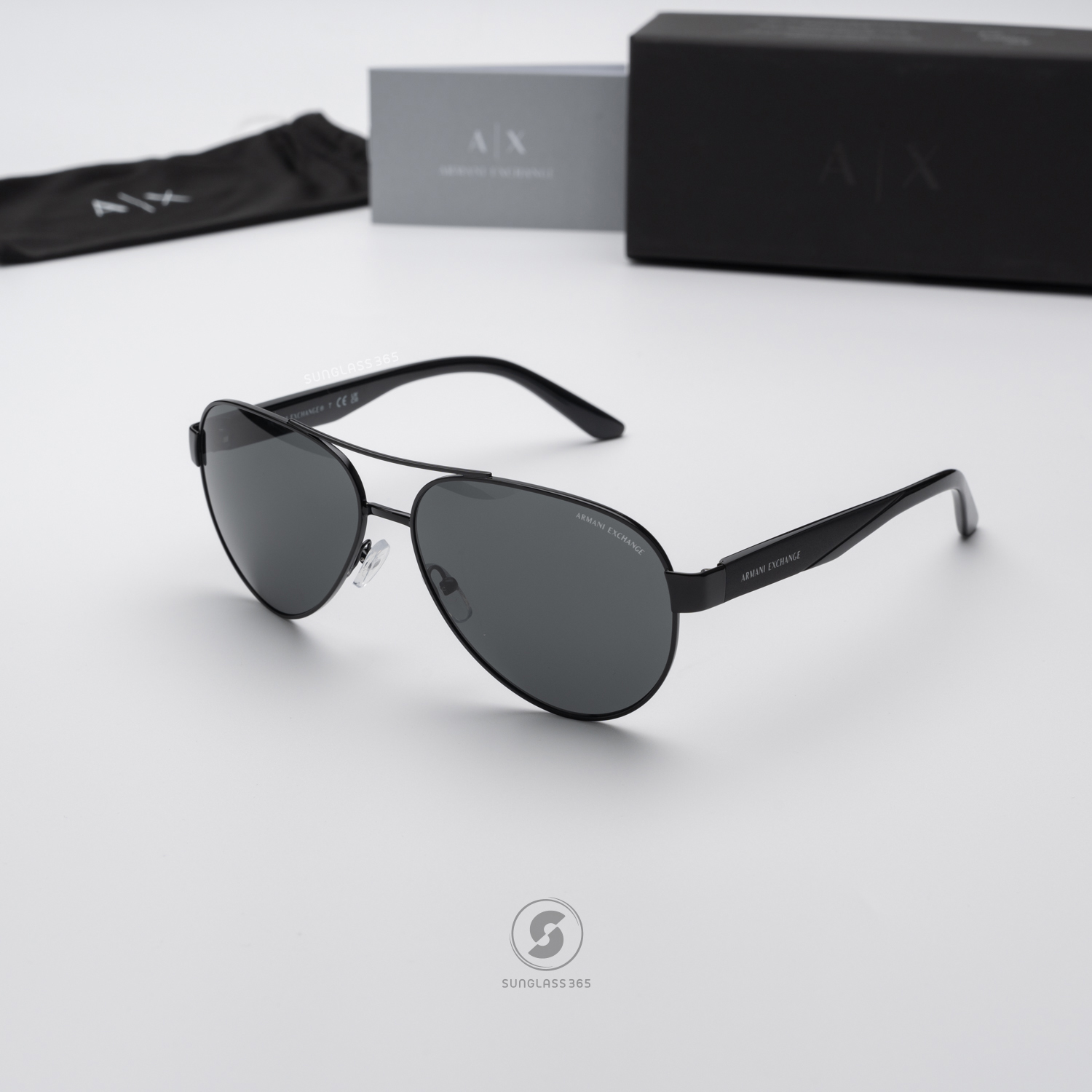 แว่นกันแดด Armani Exchange AX2034S 600087