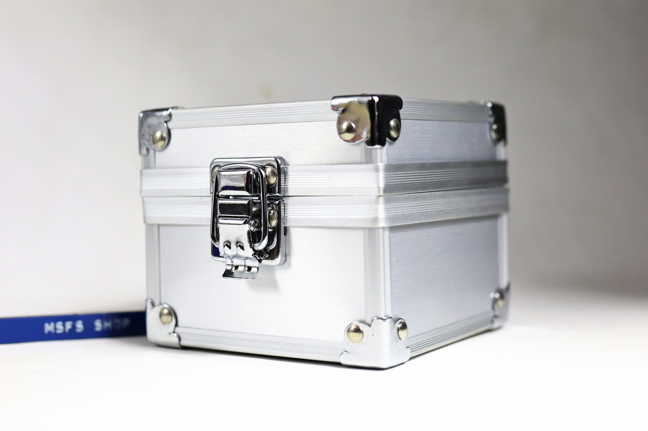[มือสอง] กล่องนาฬิกา Sealane สีเงินทรงกล่องอุปกรณ์ Technical boxes พร้อมอะไหล่นาฬิกา