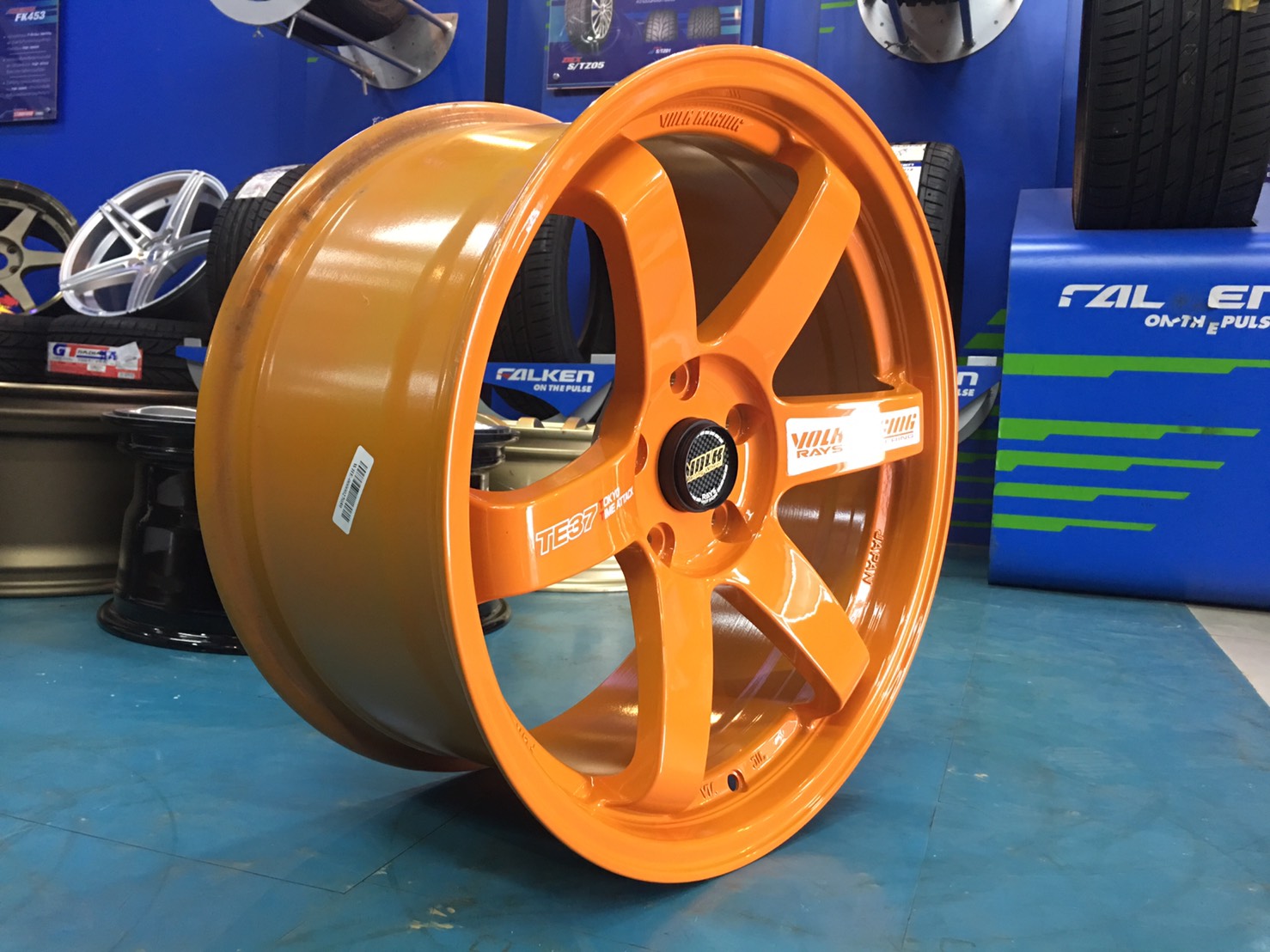 ล้อใหม่ทุกลายขอบ18 ชุด 9800 ปกติ 24000 บาท จำนวนจำกัด คลิ๊กชมเลย