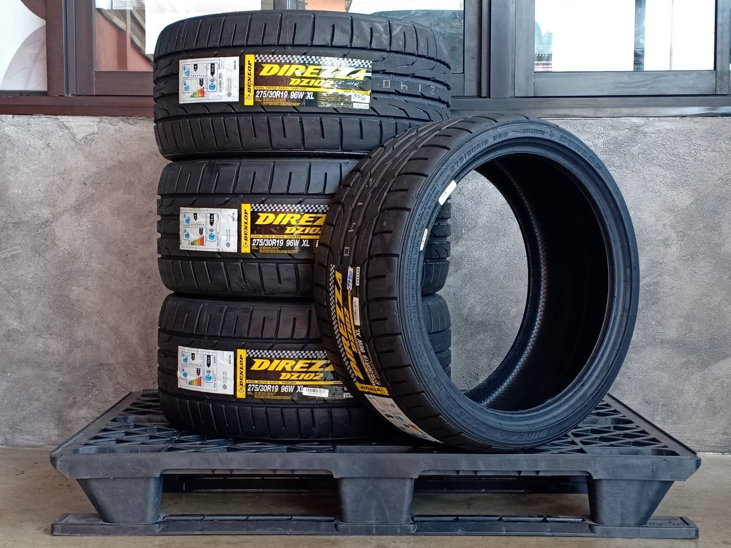 DUNLOP 275/30R19 DIREZZA DZ102 96W XL MADE IN THAILAND