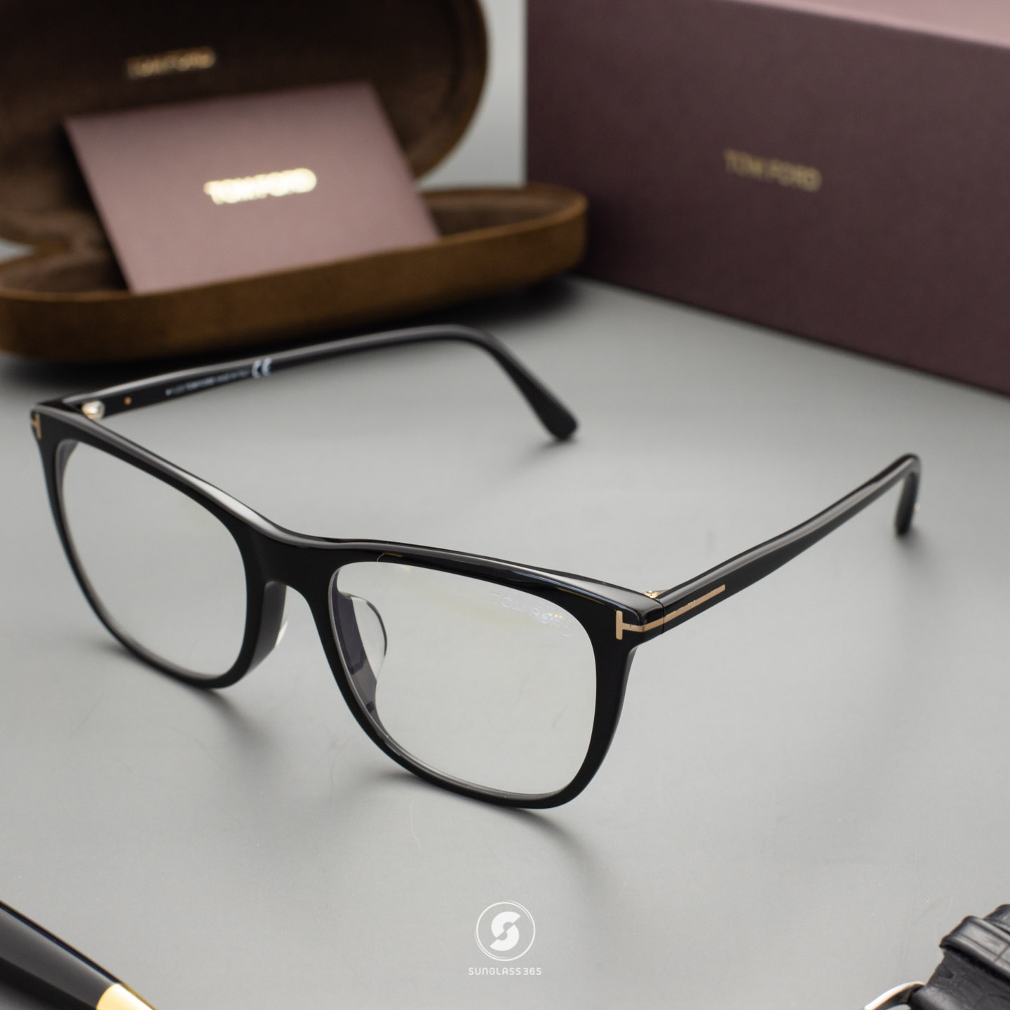กรอบแว่น TOM FORD TF5672-F-B 001