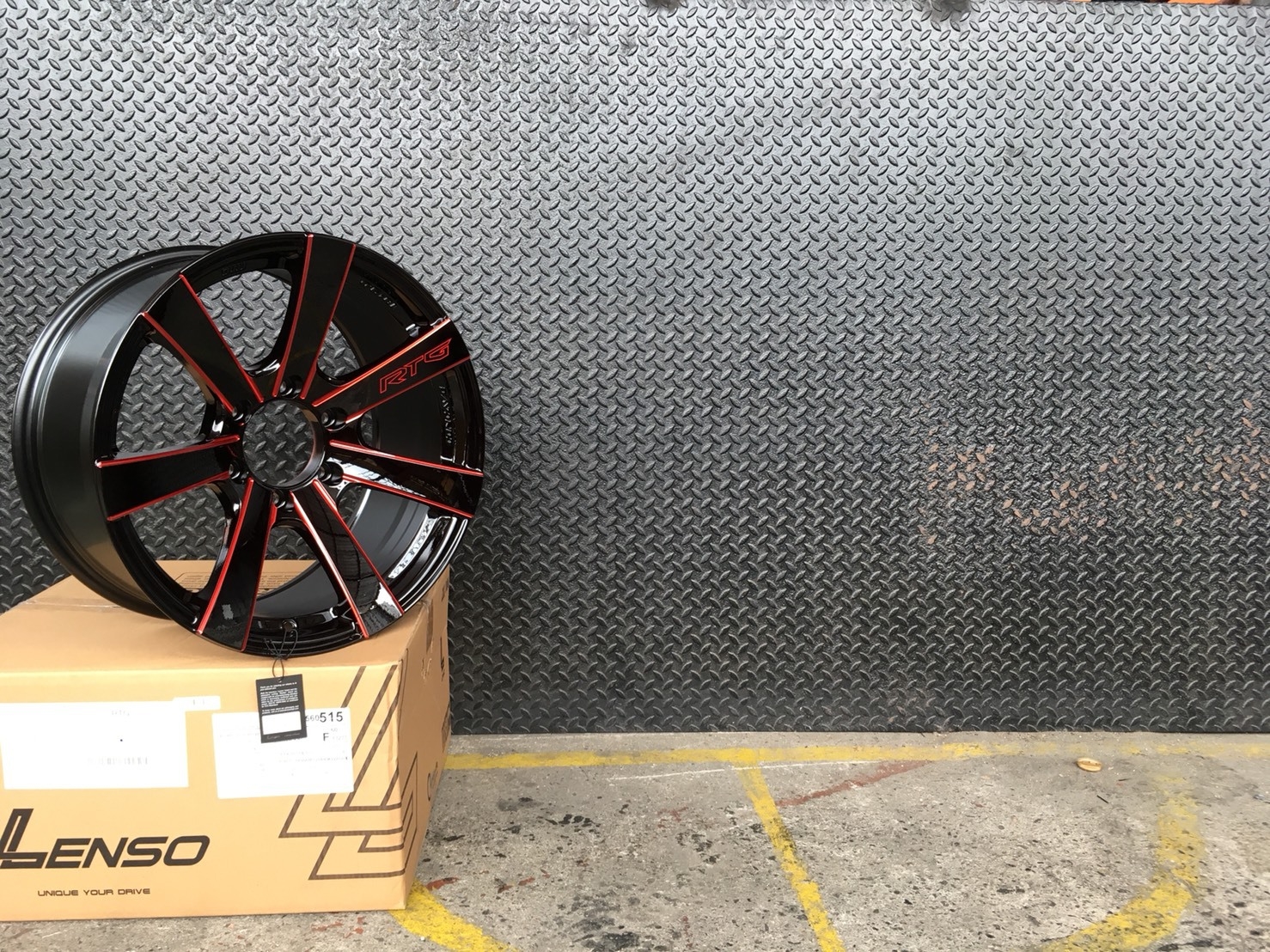 ล้อแท้ LENSO RTG ขอบ18พร้อมยางFALKEN ราคาถูก