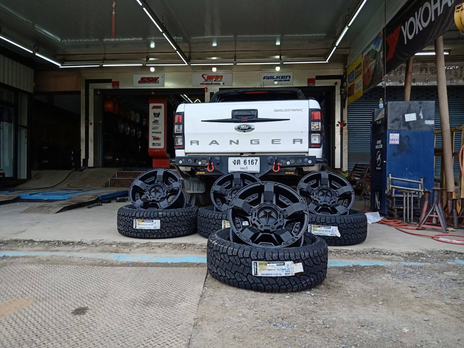 ล้อแท้ KMC XD811 ขอบ18 ราคาพิเศษ