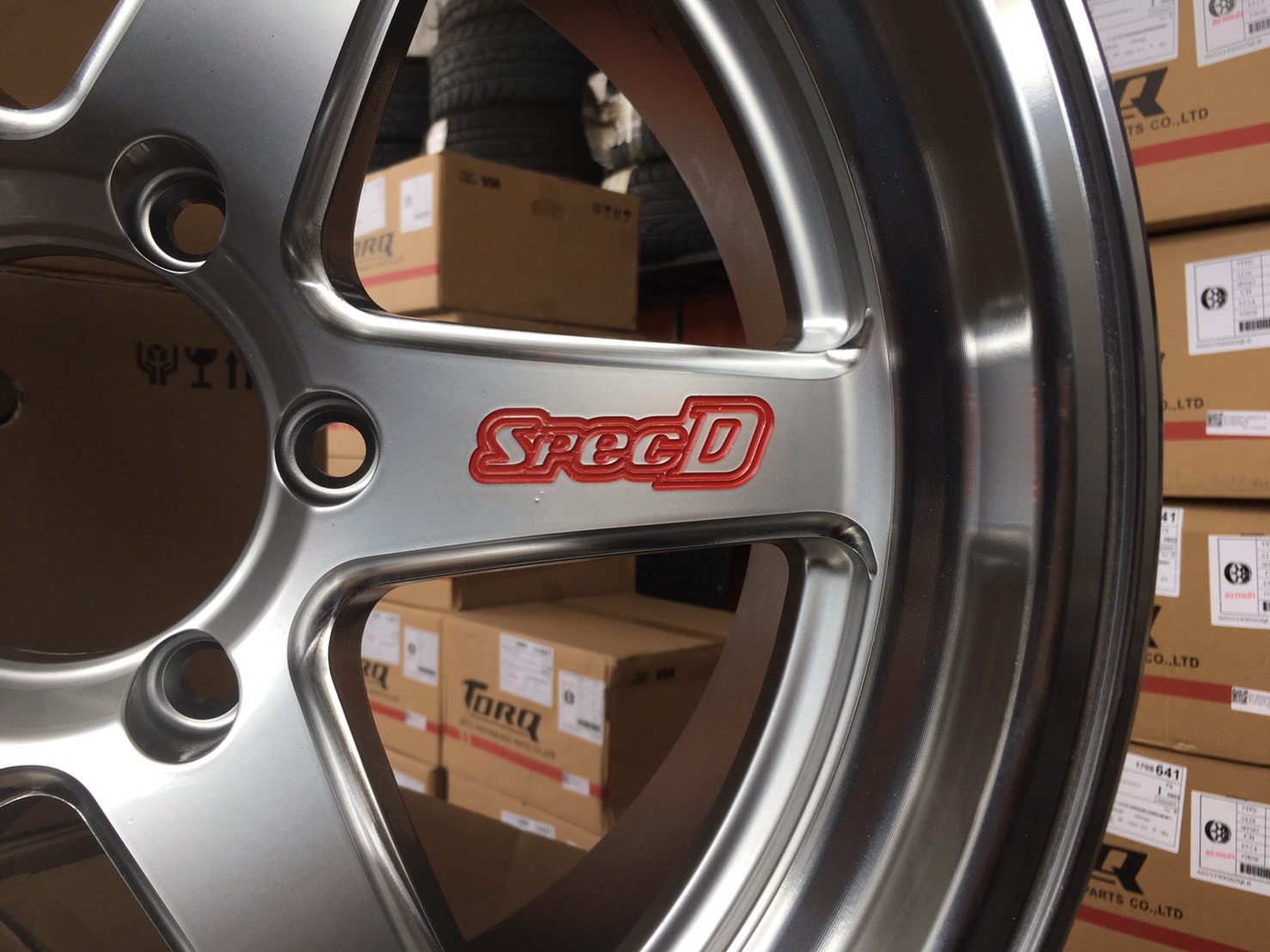 DIR APP TORQ ขอบ18นิ้ว 6x139.7