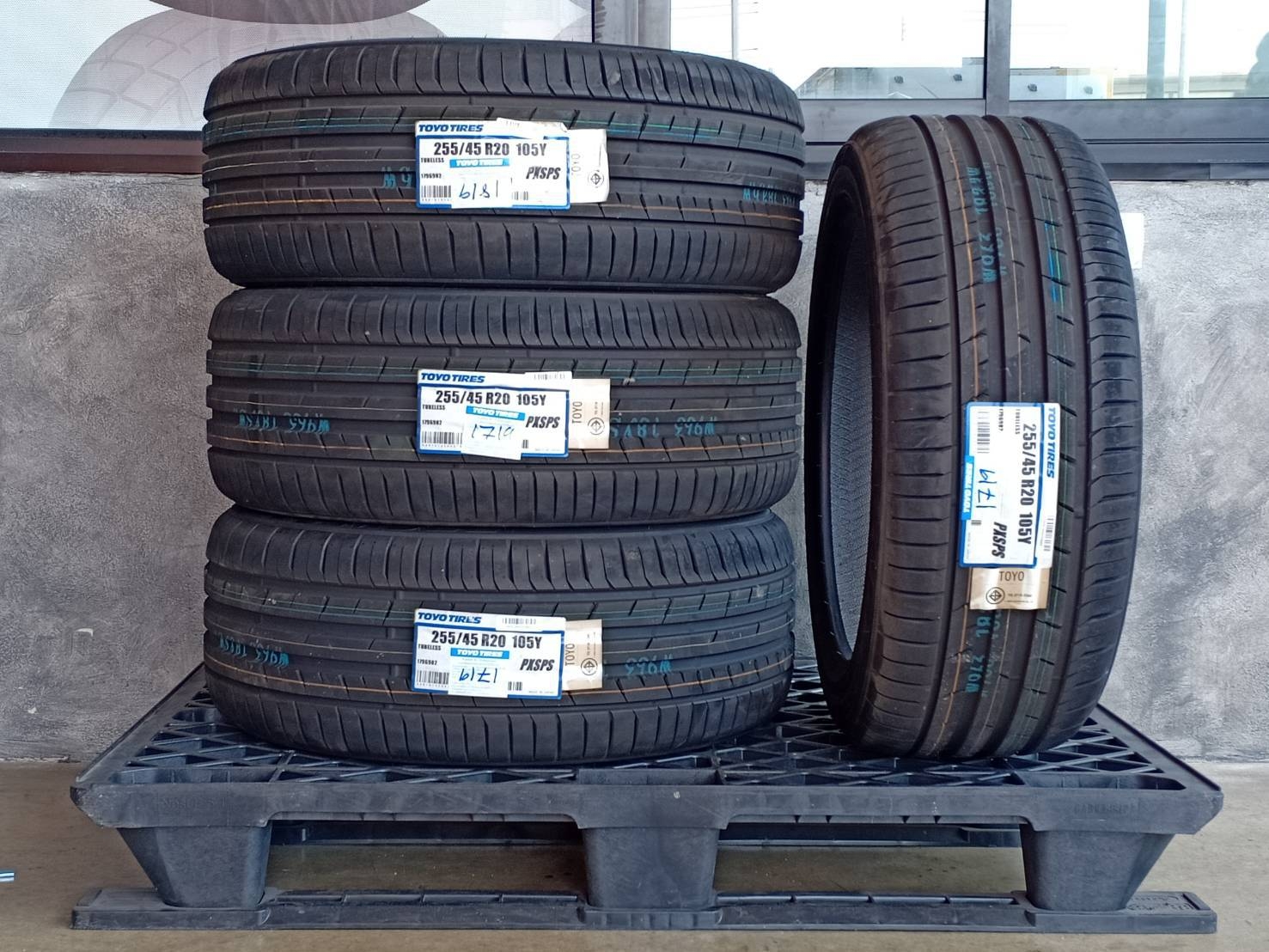 TOYO 255/45R20 PROXES SPORT SUV 105Y MADE IN JAPAN