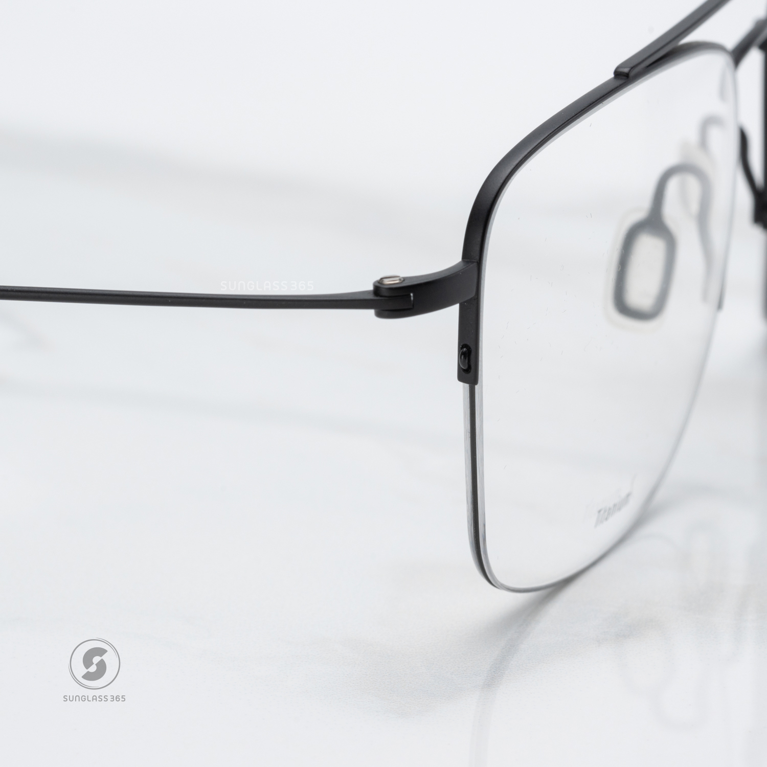แว่นสายตา RODENSTOCK R7117 B