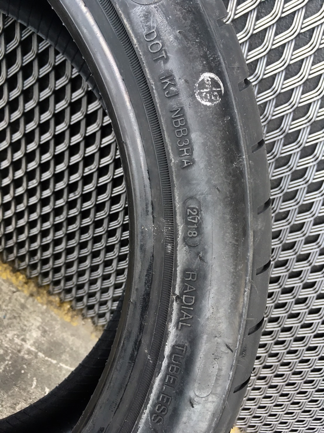 #แนะนำยางรถยนต์ ยี่ห้อ #HERO #R111 #คุณภาพดีเยี่ยม #ราคามิตรภาพ #สำหรับเก๋งขนานเล็ก ขอบ17"นิ้ว