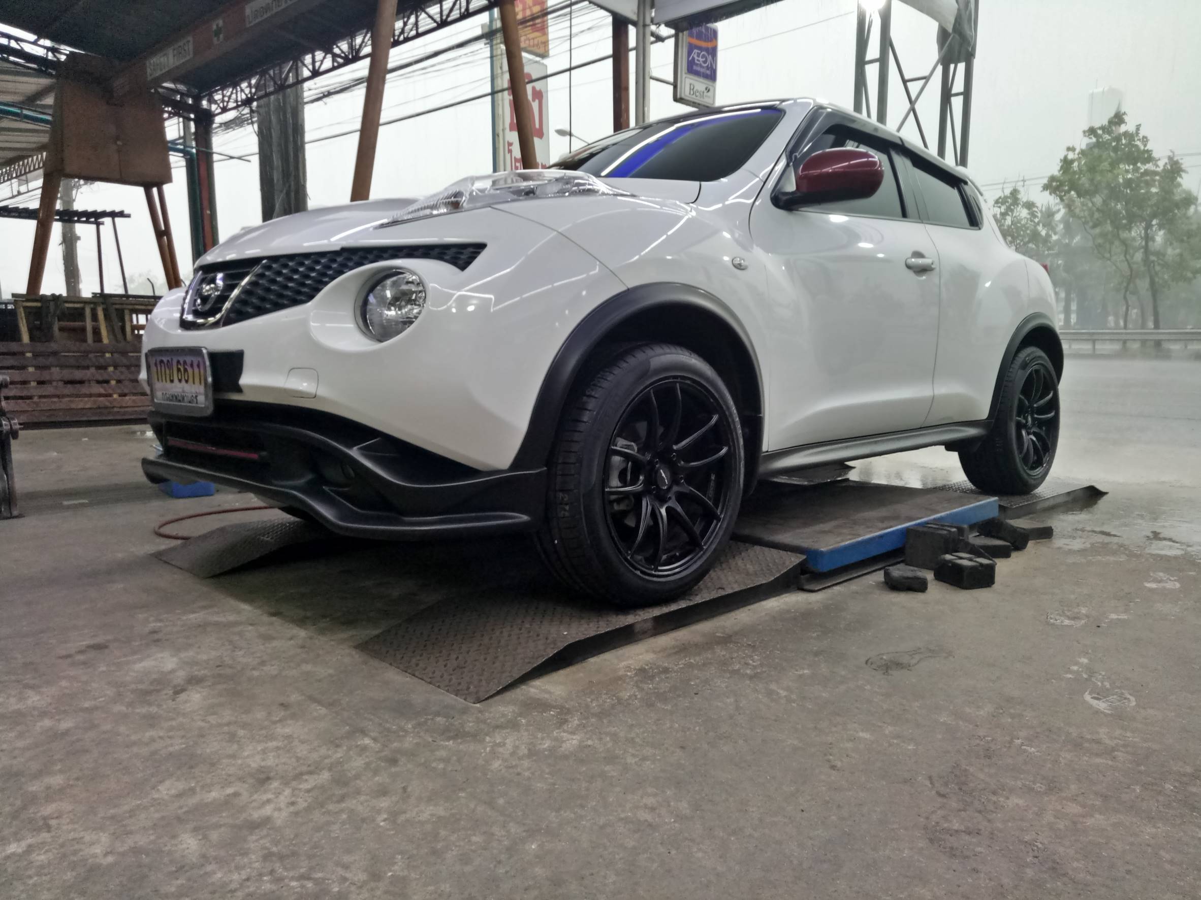 PIRELLI P1 235/50-18 ราคาถูก