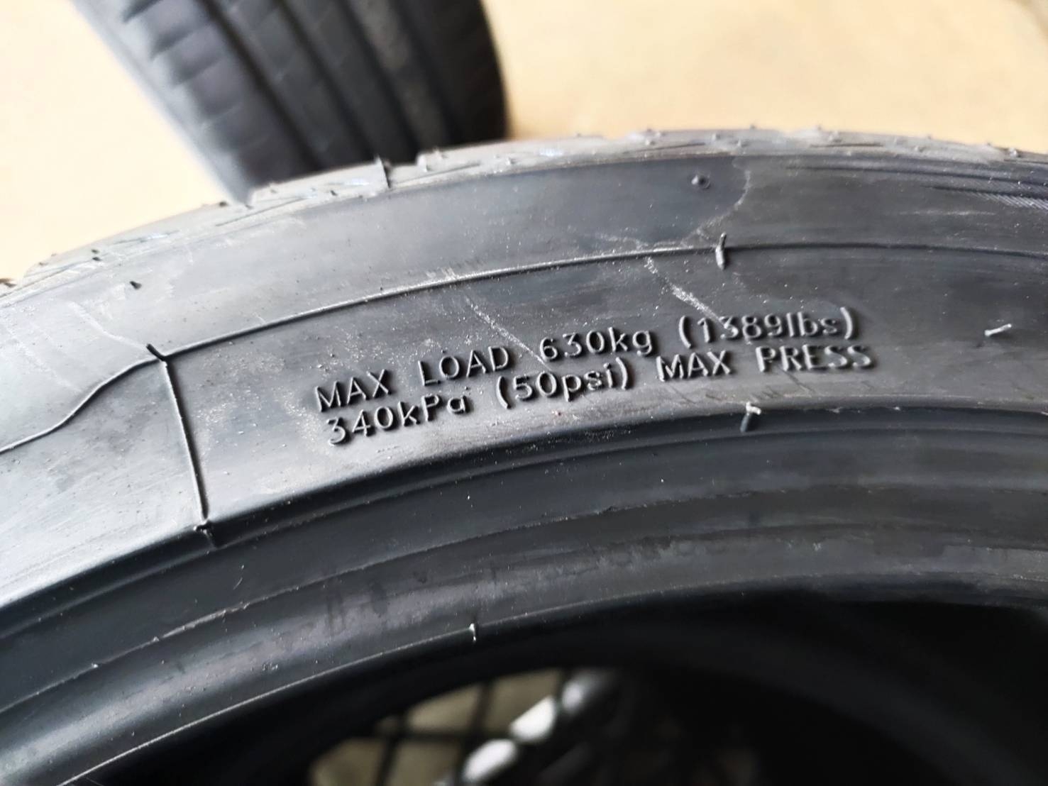 GTRADIAL SPORTACTIVE 225/40R18ต้องการส่วนลดราคาพิเศษ กรุณาสอบถาม