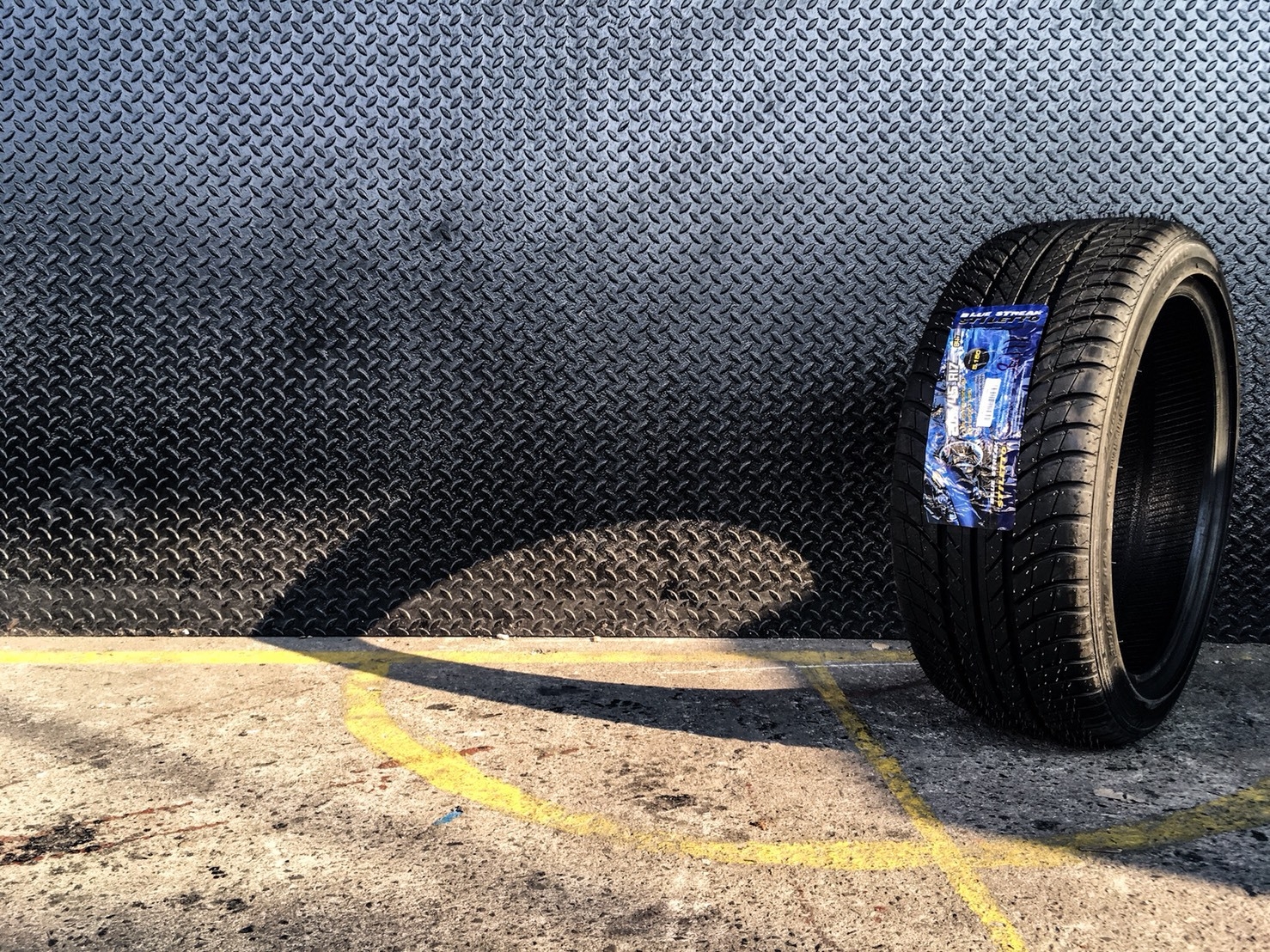 GOODYEAR BLUESTREAK 205-45-17 เส้น 4000 ซื้อ2แถม2 จ่าย 8000 ได้4เส้น ปี17