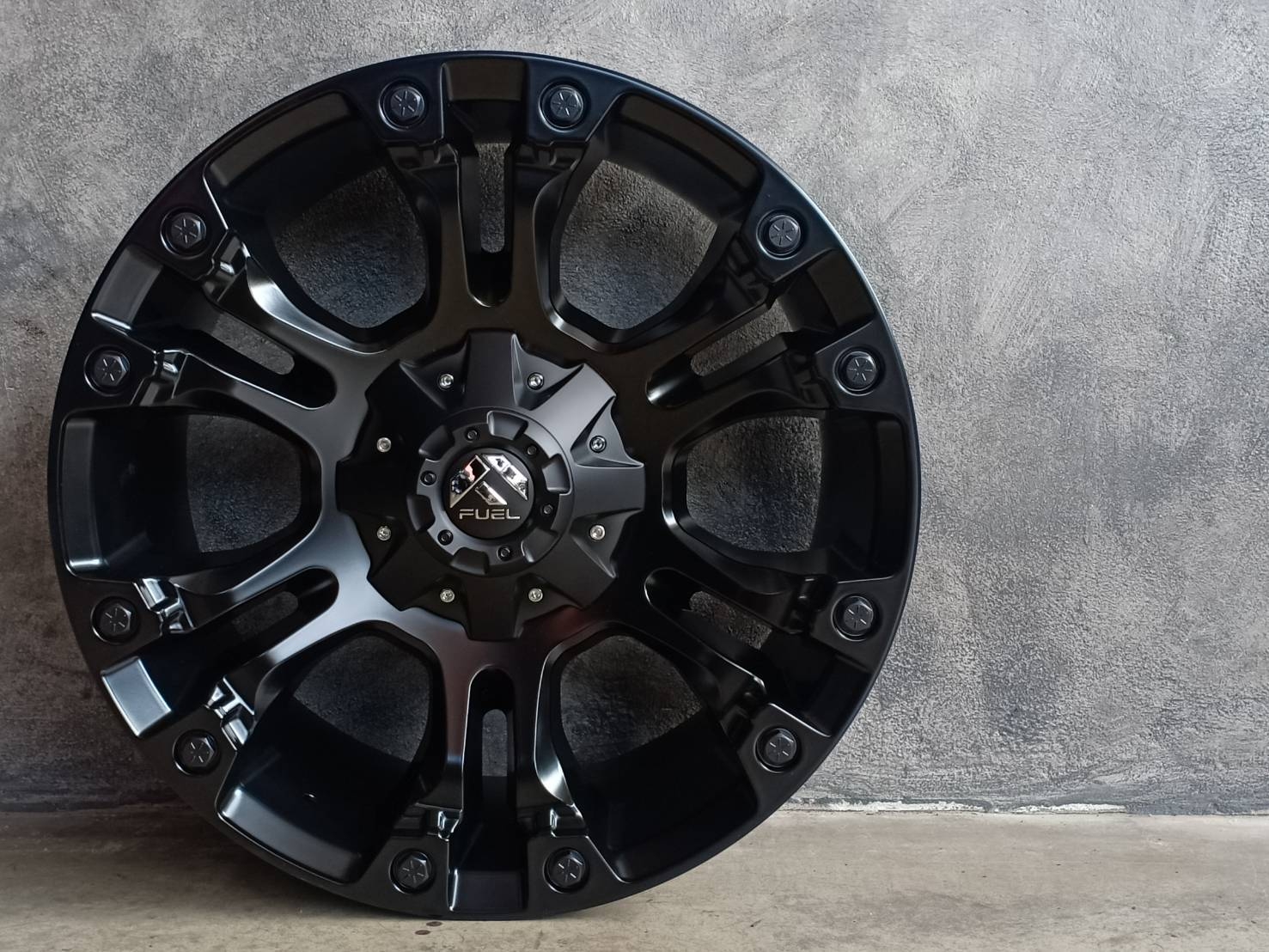 FUEL-VAPOR 20X9 6X135/6X139.7 +20 106.1 MATTE BLACK