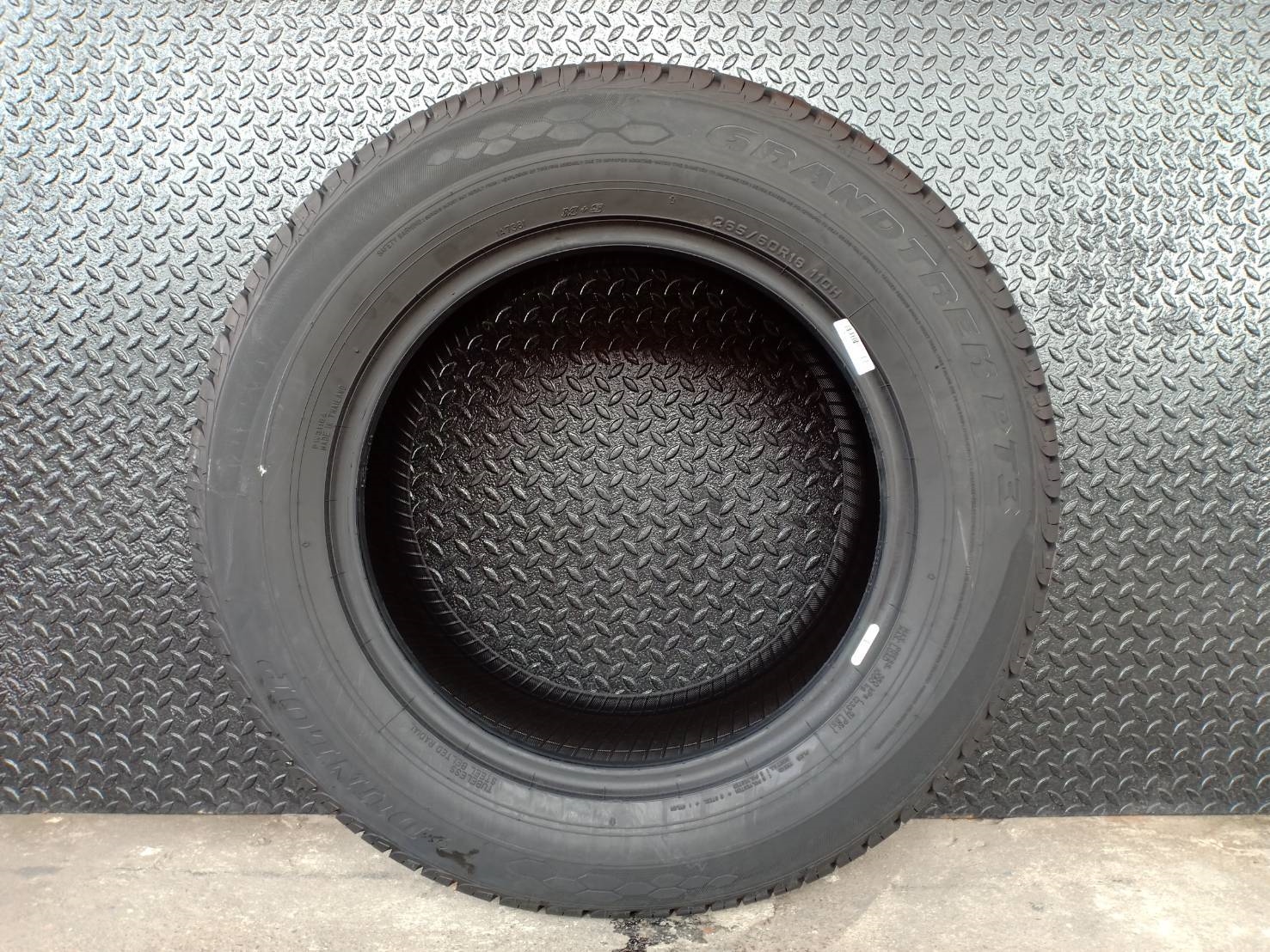 #แนะนำยางรถ #ขอบ18 #ราคาสุดคุ้ม #รถกระบะ DUNLOP GRANDTREK PT3 Size:265/60R18 ปี19 (MADE IN THAILAND)