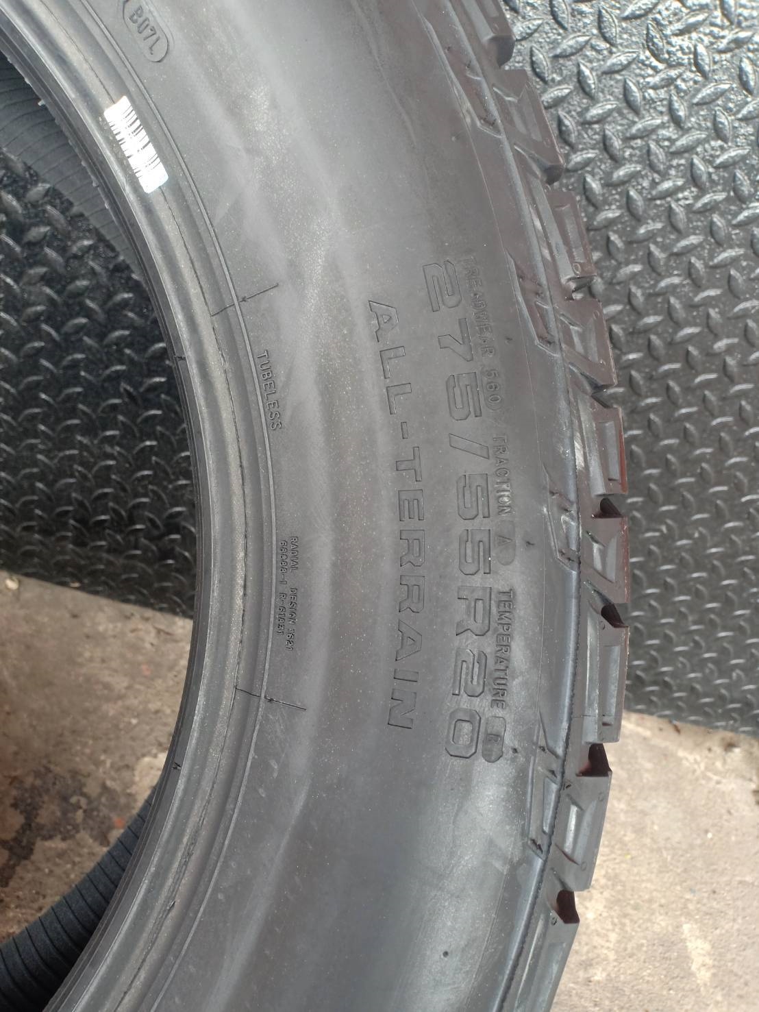 ยางใหม่ MICKEY THOMPSON DEEGAN38 AT 275/55-20