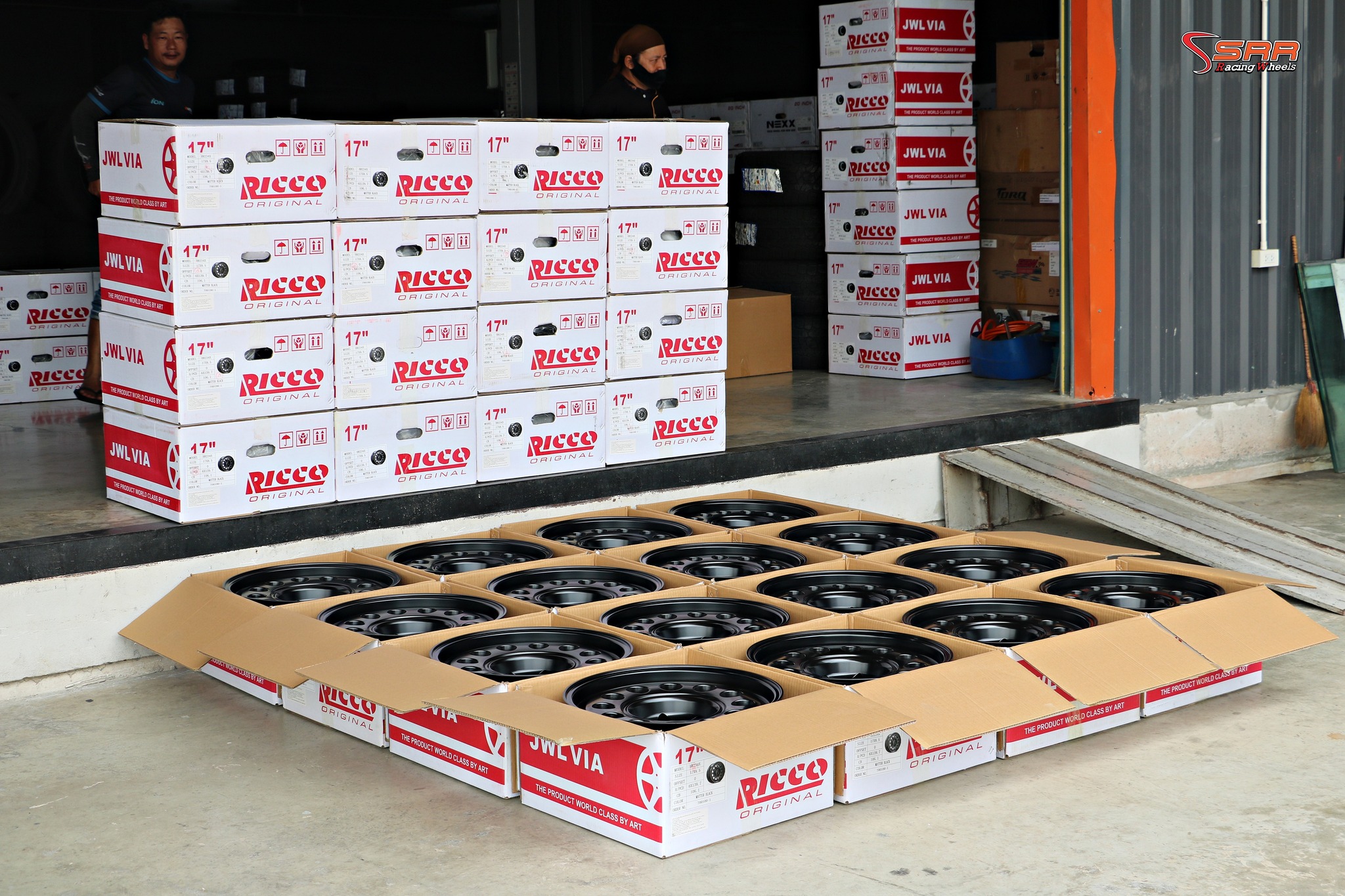 ขอบ17 ลายลูกโม่ สวยๆ ดุๆ