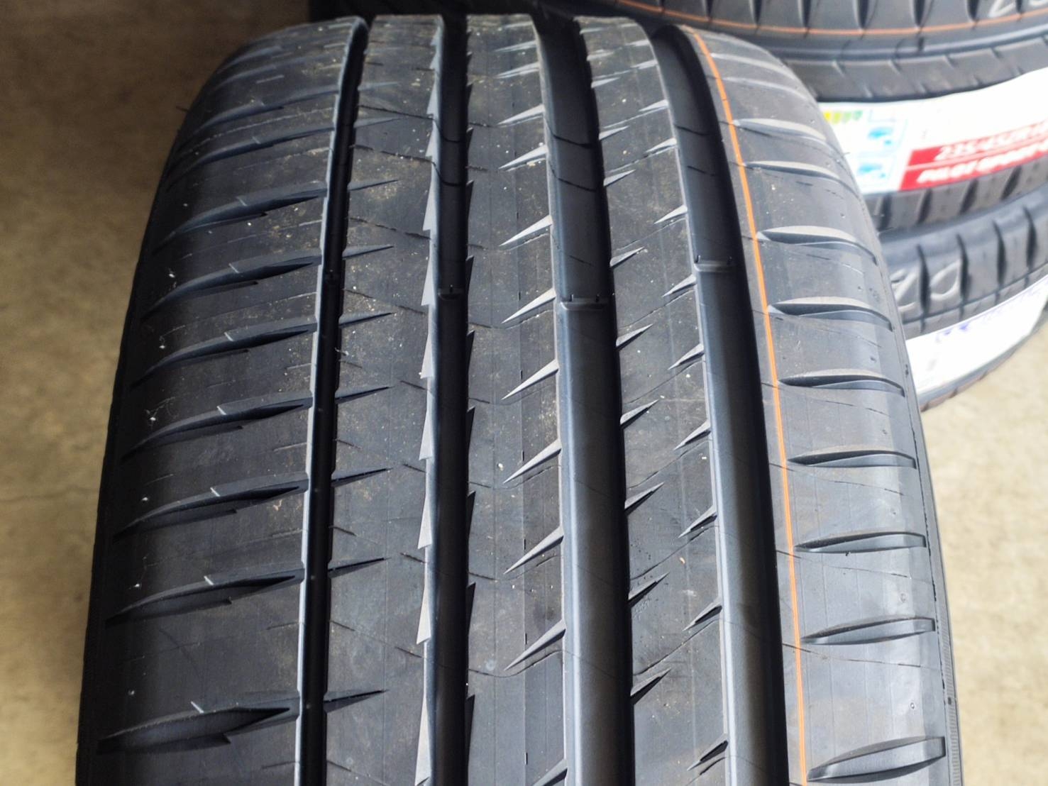 MICHELIN 235/45ZR18 PILOT SPORT4 ST 98Y