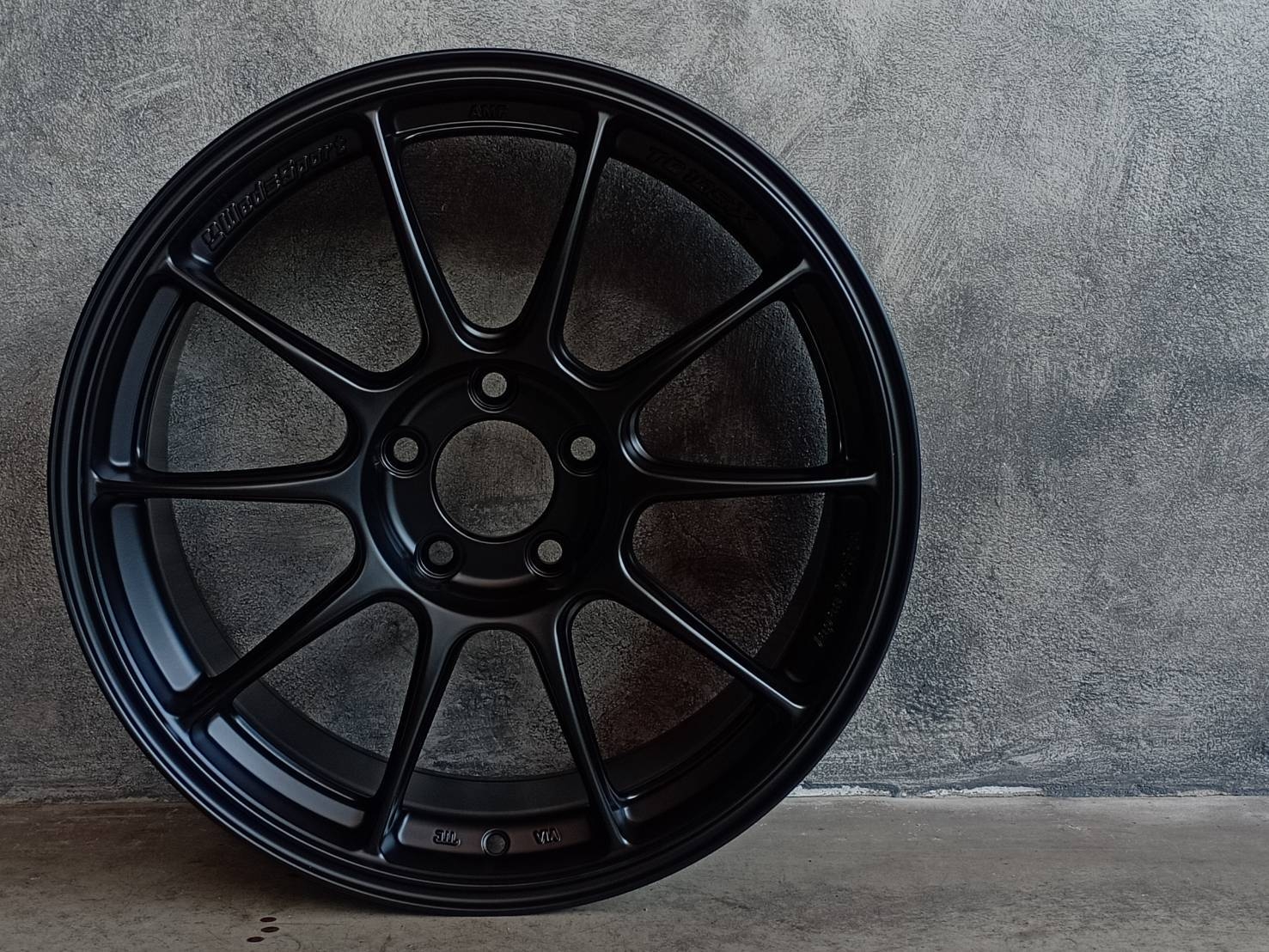 AOW-105X (FLOWFORMING) 18X8.75 5H114.3 35 73.1