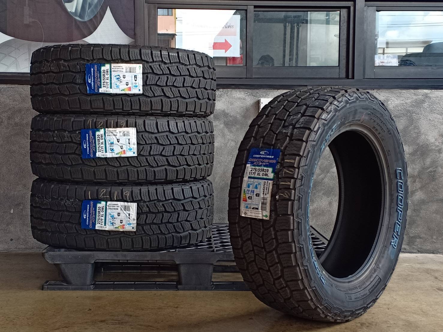 COOPER 275/55R20 DISCOVERER AT3 4S 117T XL (ตัวหนังสือขาว) MADE IN U.S.A.