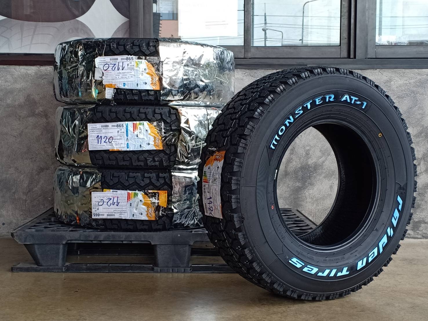 RAIDEN MONSTER AT1 265/70R16 ปี20 (ตัวหนังสือขาว)
