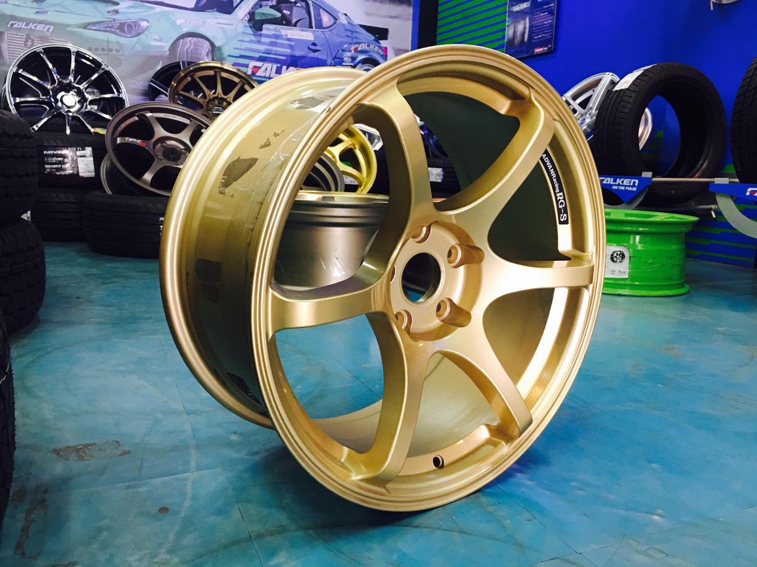 ล้อใหม่ทุกลายขอบ18 ชุด 9800 ปกติ 24000 บาท จำนวนจำกัด คลิ๊กชมเลย