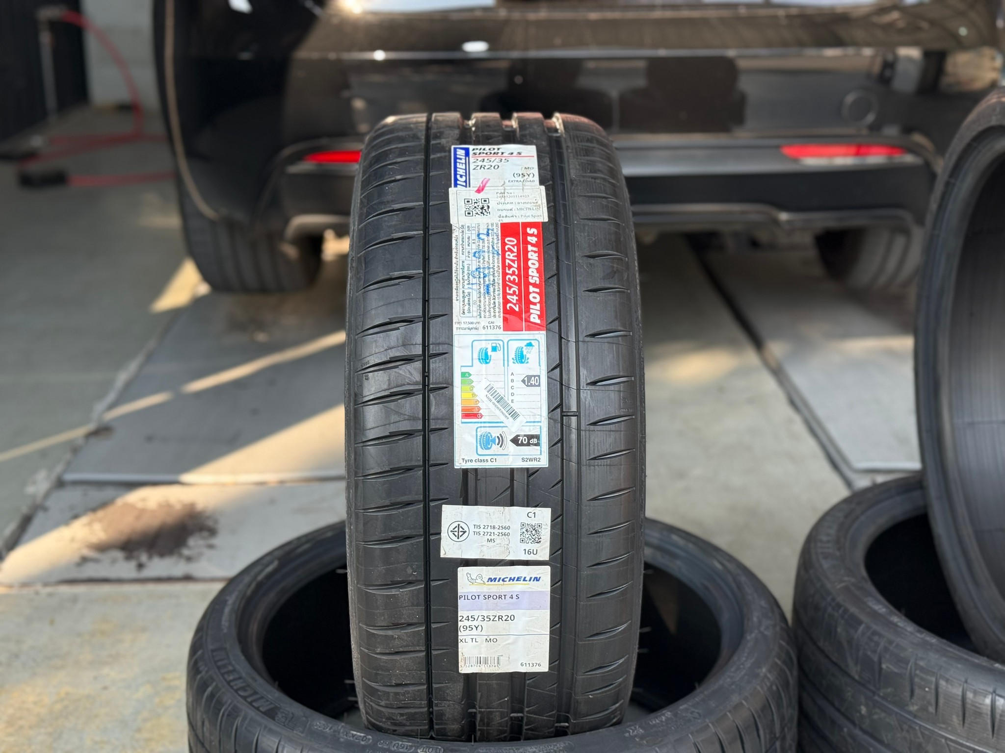 ยาง สำหรับ TESLA Model 3 MICHELIN PILOTSPORT 4S ขอบ20