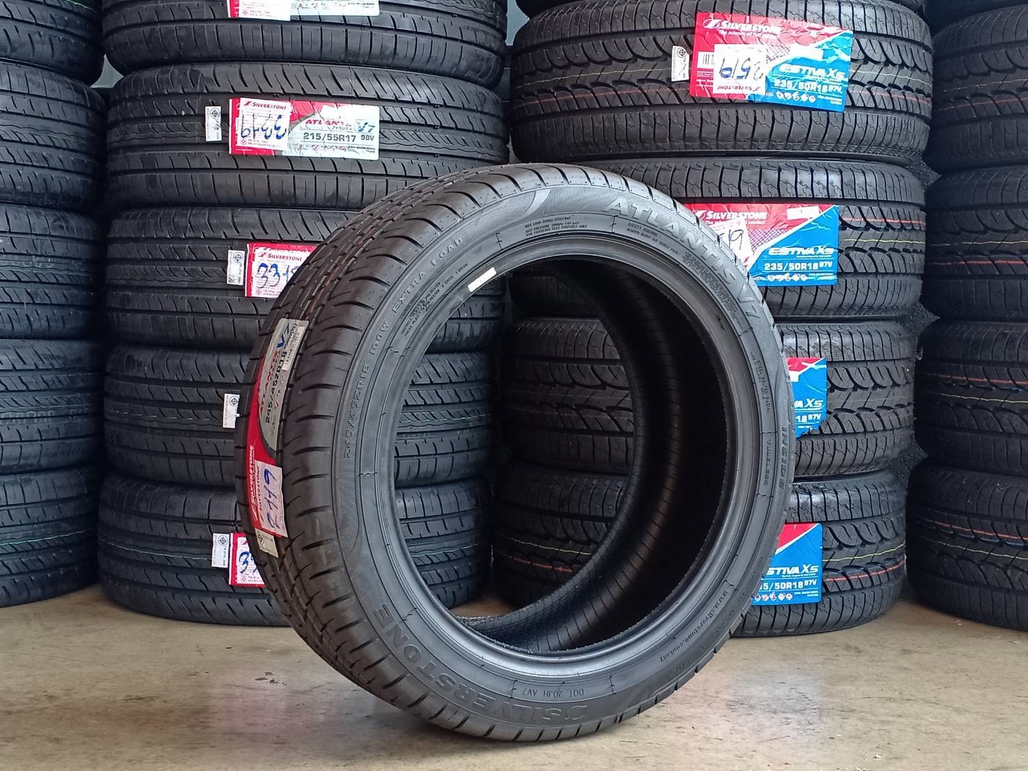 ยางใหม่ SILVERSTONE V7 245/45-18 ปี19 ราคาพิเศษ