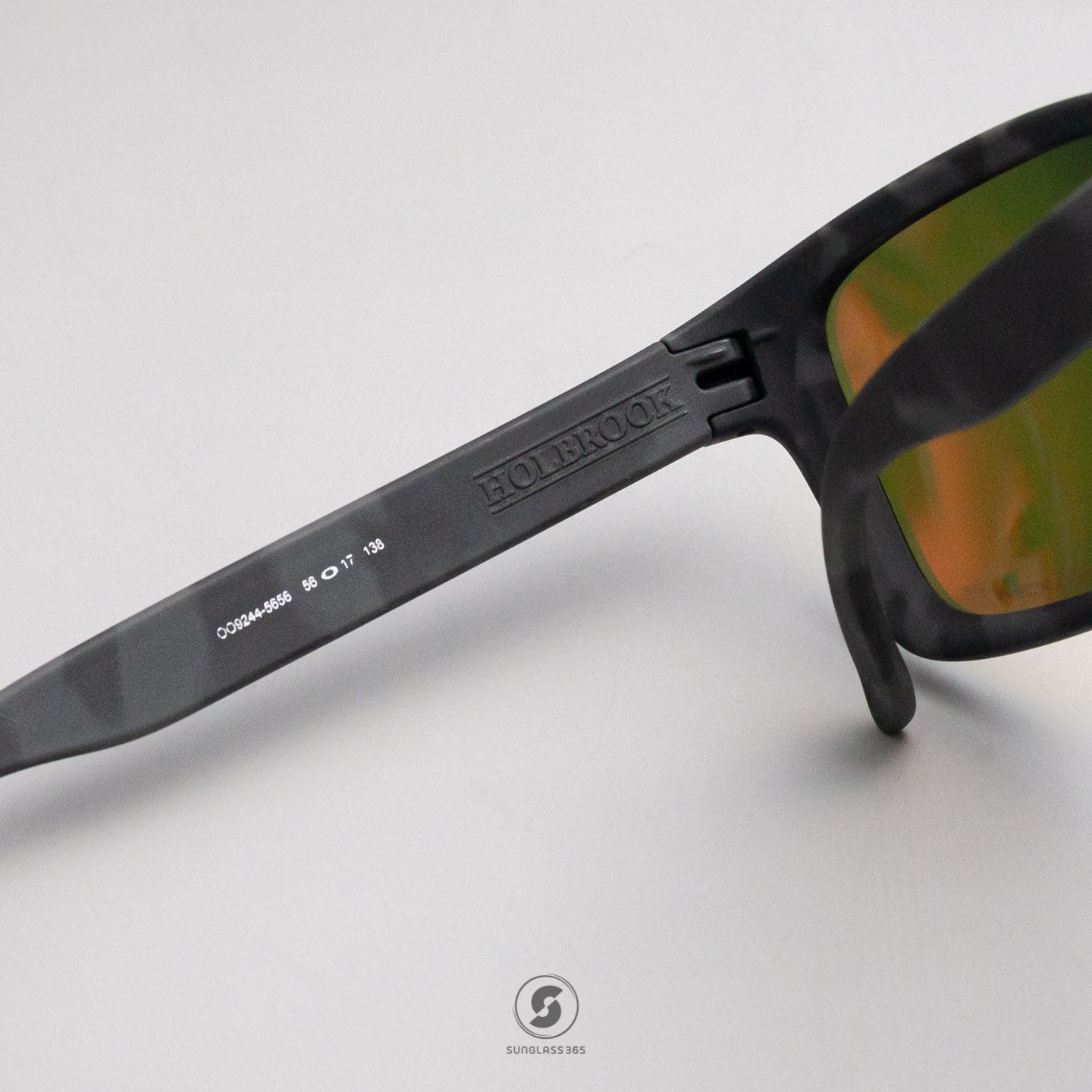 Oakley OO9244-56 Holbrook Prizm Ruby Polarized