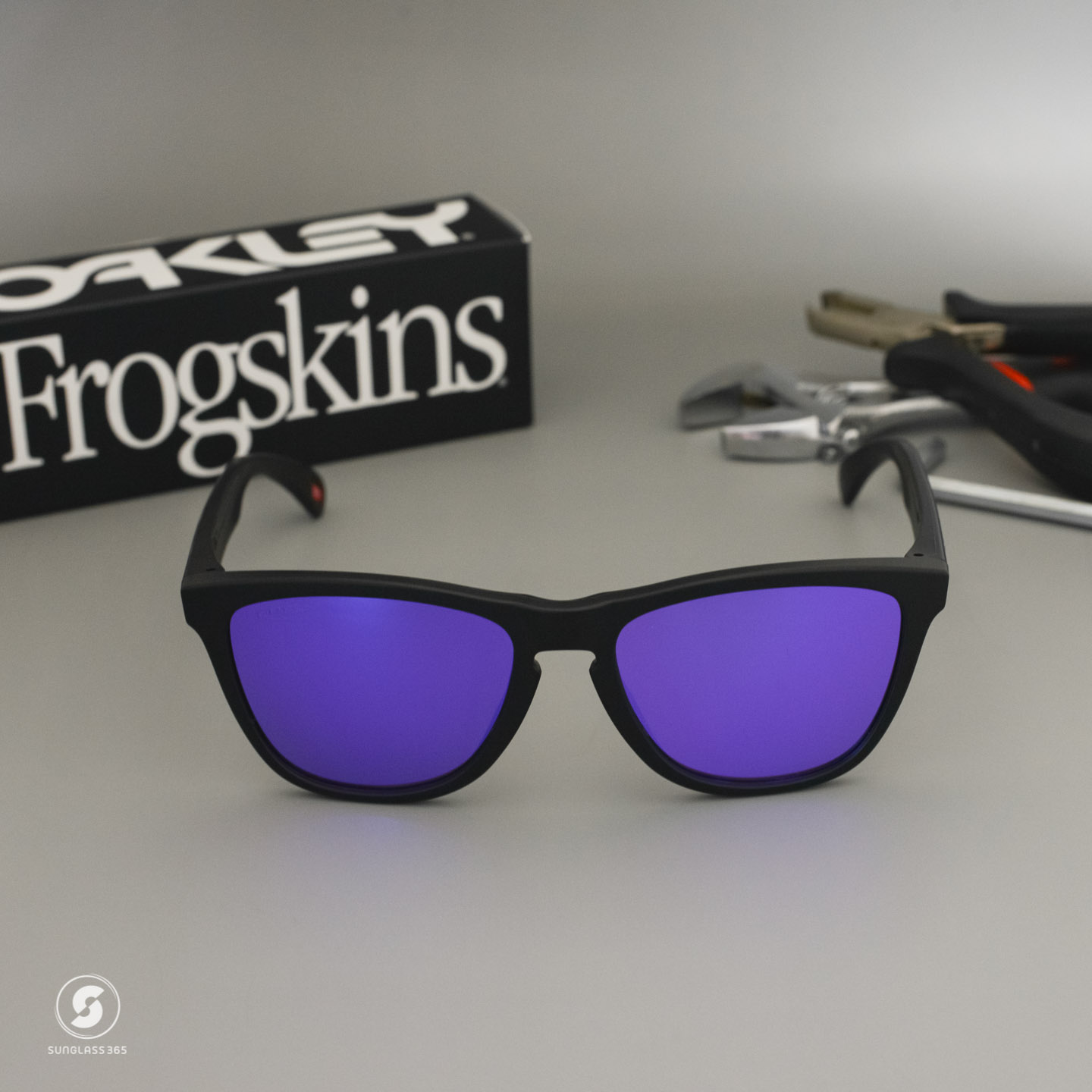 Oakley OO9245-95 Frogskins Prizm Violet