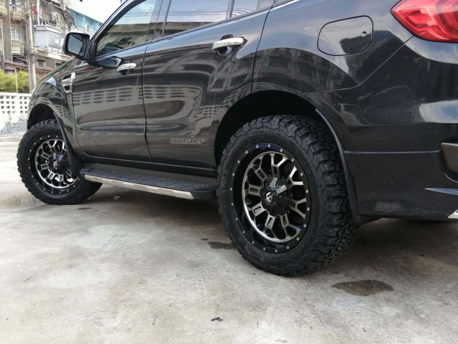 FUEL CRUSH ขอบ20 ใส่ EVEREST ราคาพิเศษ