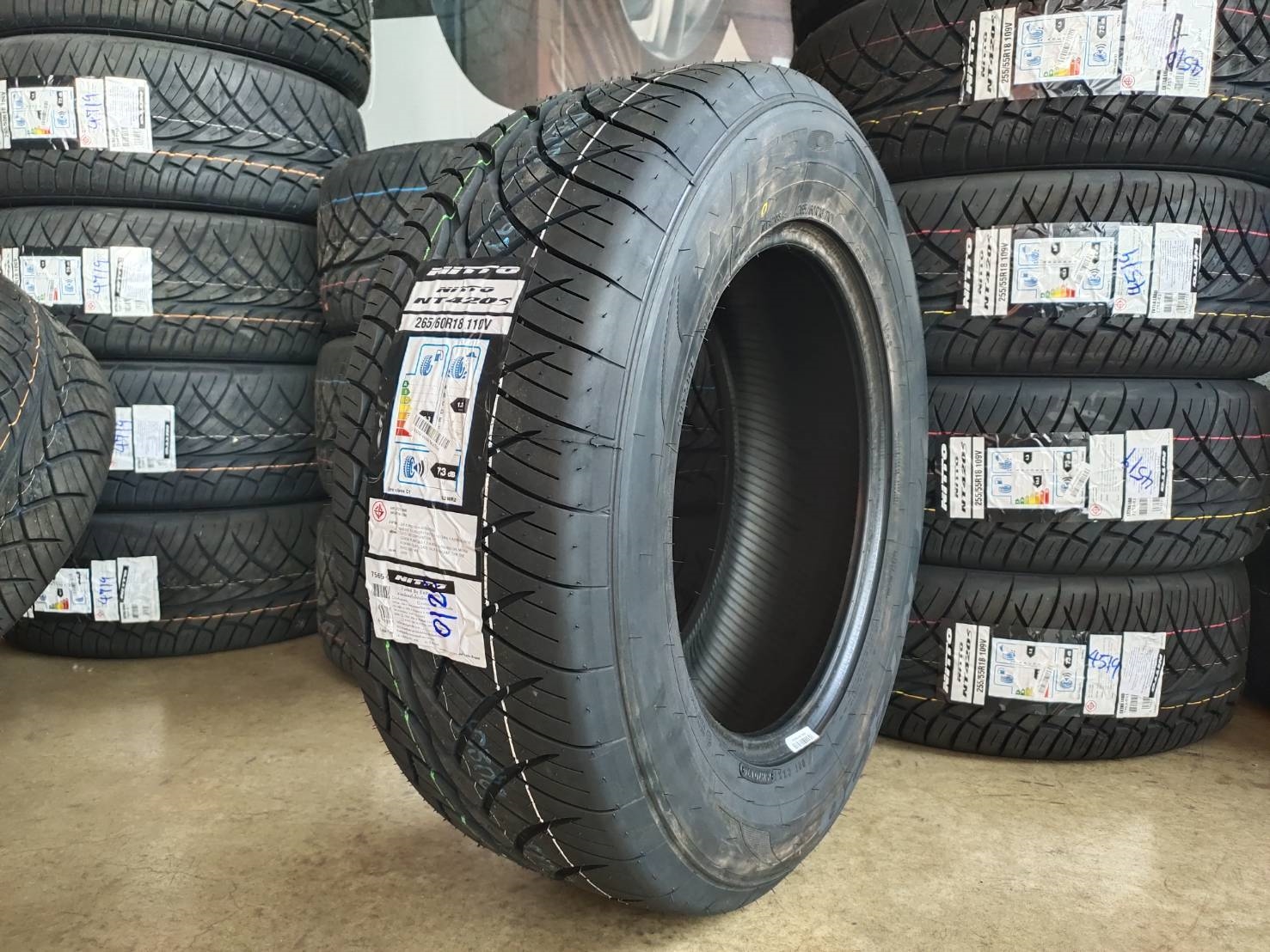 ยางใหม่ NITTO NT420S 265/60R18 MADE IN JAPAN