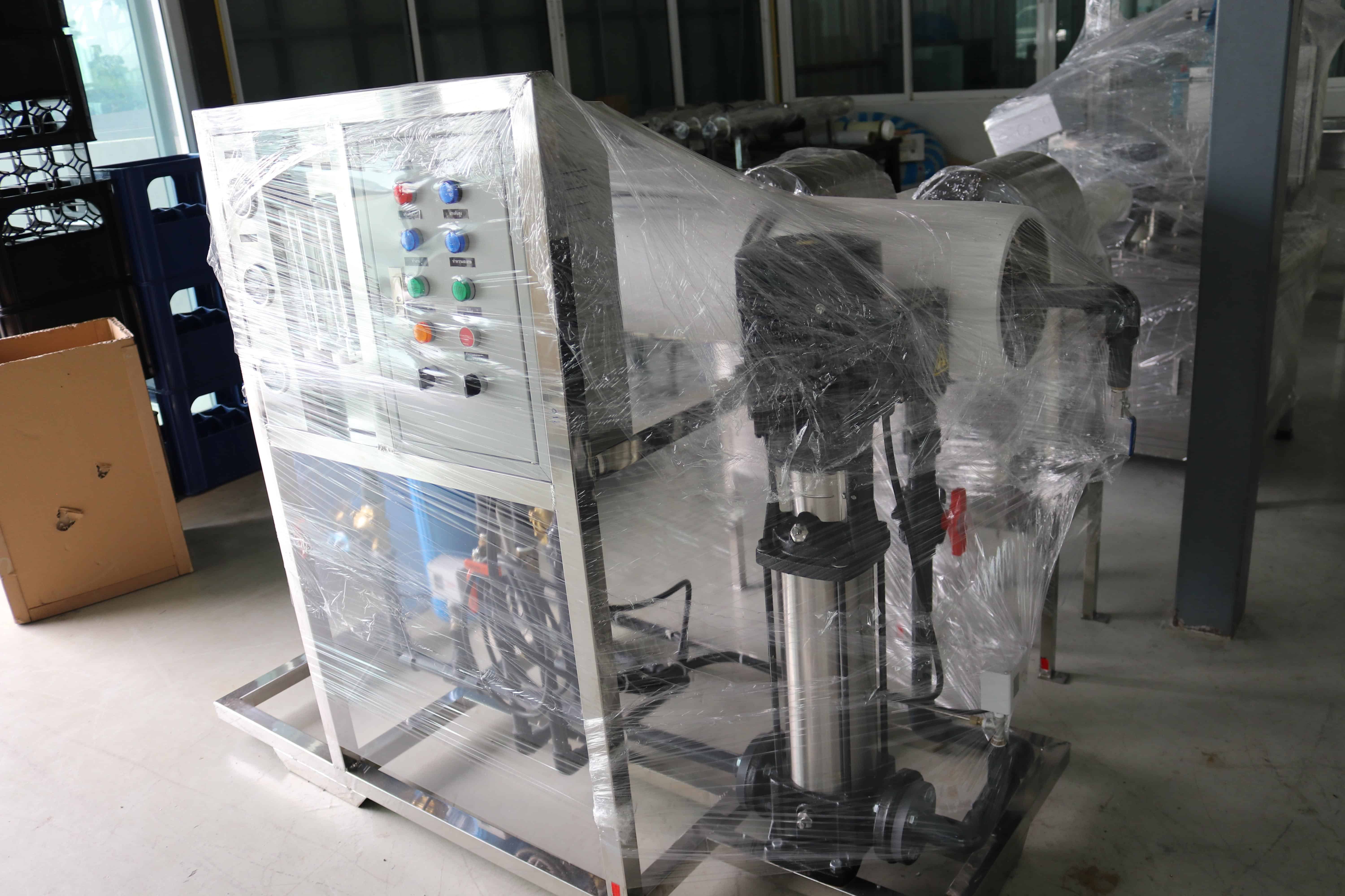 เครื่องกรองน้ำROอุตสาหกรรมกำลังการผลิต 24000ลิตร(1,000 ลิตรต่อชั่วโมง)