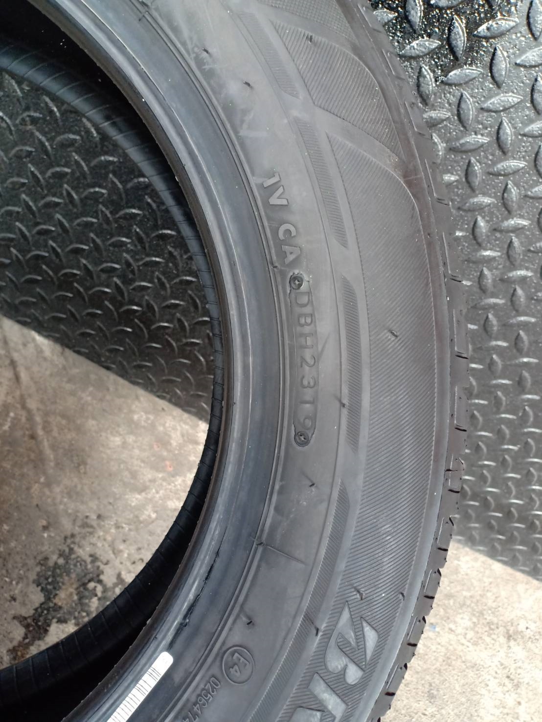 ยางเข้าใหม่ ลดราคา BRIDGESTONE EP150 185/60R18 84H Y19