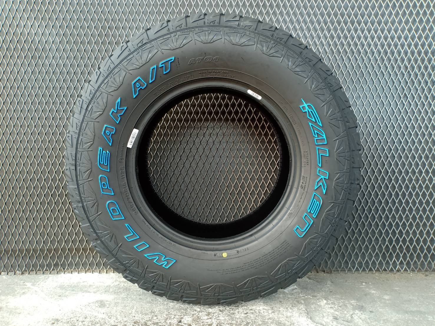 FALKEN AT01 265/70-16 ยางใหม่ปี19 ราคาถูก