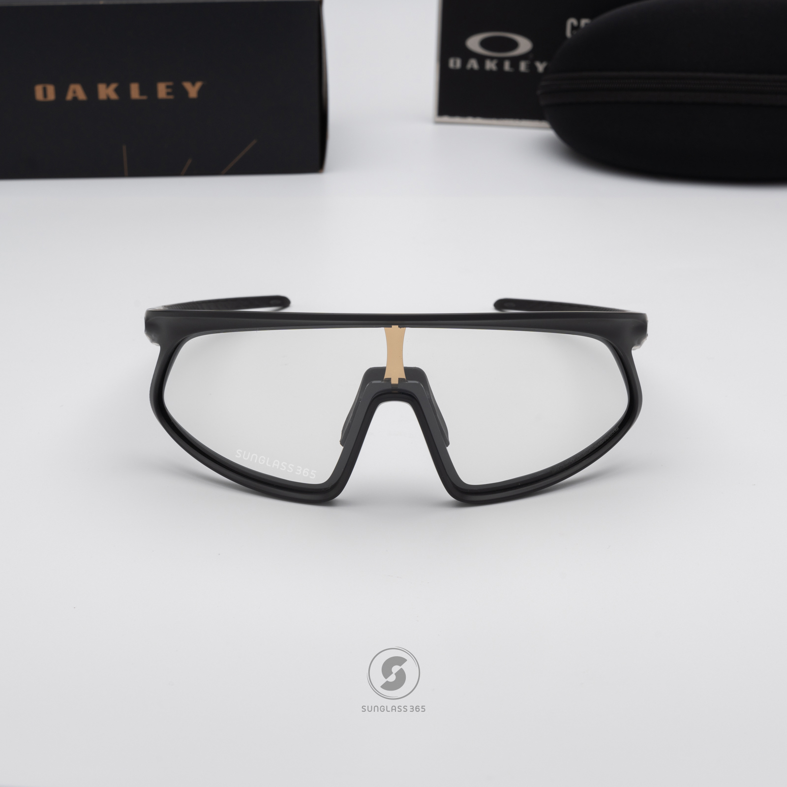Oakley RSLV OO9484D-06 Matte Carbon Clear Iridium Photochromic